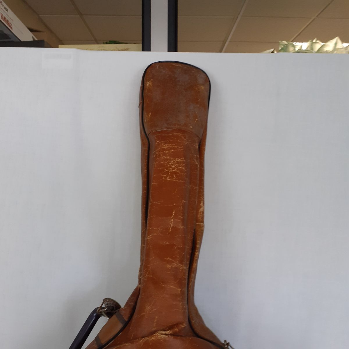 Voir photo 8 de Guitare classique vintage Giannini - Série Estudo (Modèle AWNE 71) - Fabriquée au Brésil - Années 70/80 Guitare classique vintage Giannini - Série Estudo (Modèle AWNE 71) - Fabriquée au Brésil - Années 70/80 Très bon état reconditionné photo 8