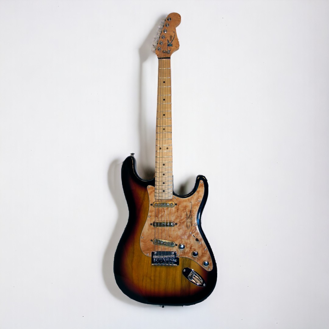 Guitare électrique Kritz Vintech Strat VS111t Très bon état reconditionné disponible sur Zic Ethic