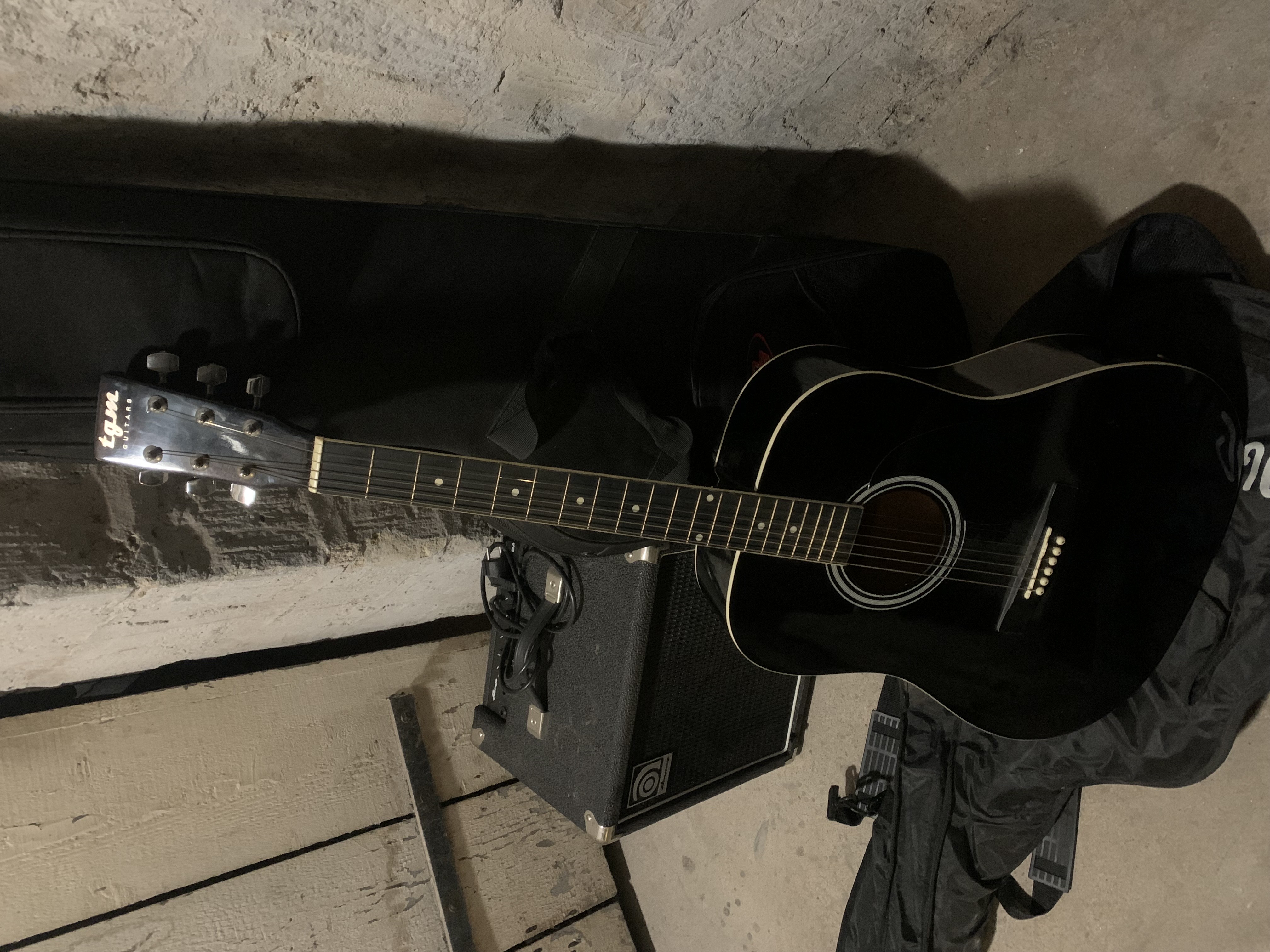 Guitare électro-acoustique TGM Très bon état reconditionné disponible sur Zic Ethic