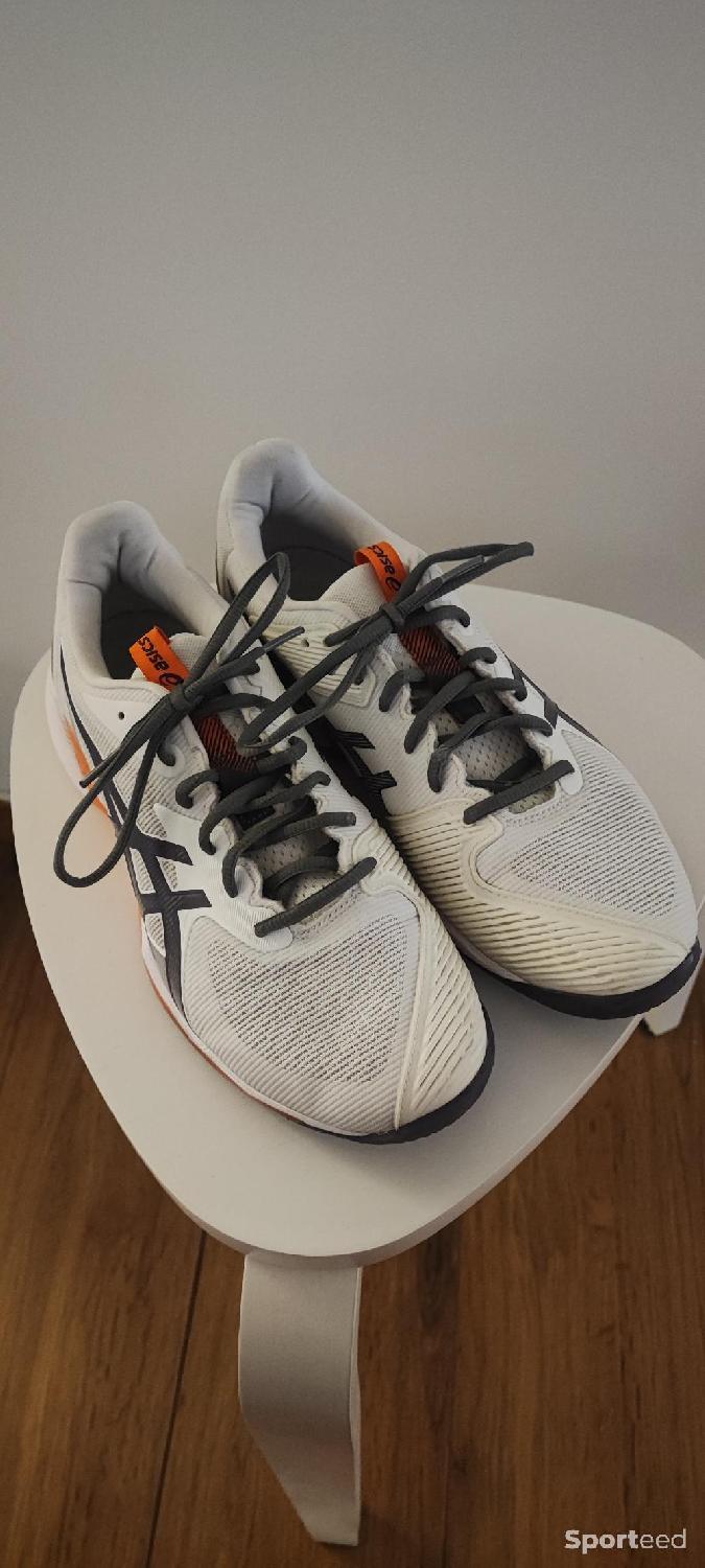 Haut de gamme - Chaussures tennis / padel Asics Solution Speed FF 3 - Taille 42.5 - Toutes surfaces Très bon état Asics reconditionné disponible sur Sporteed