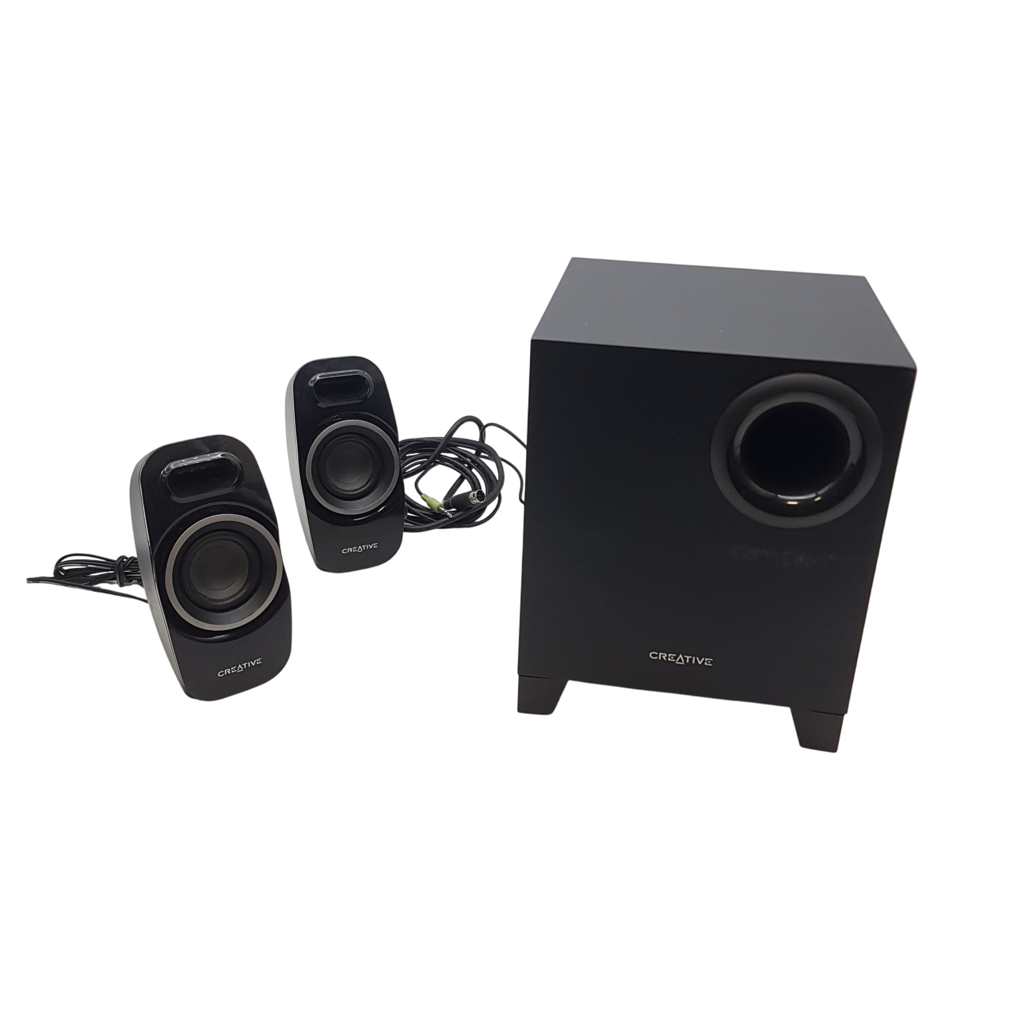 Acheter Haut parleur 2.1 avec 2 basses avec alimentation Très bon état - 20,00 € Haut parleur 2.1 avec 2 basses avec alimentation Très bon état reconditionné disponible sur Label Emmaüs