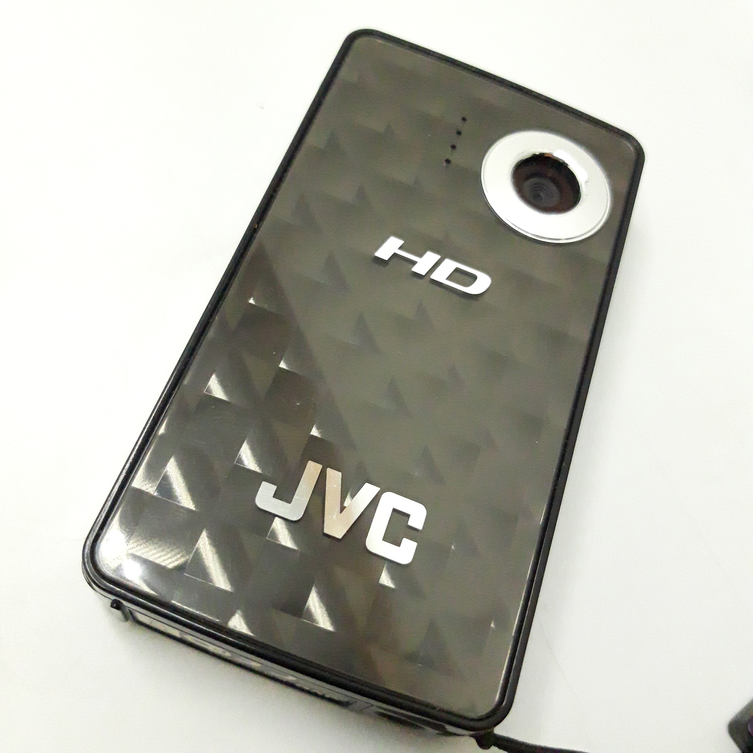 Voir photo 6 de HD memory camera camescope JVC GC-FM1 dans sa boite HD memory camera camescope JVC GC-FM1 dans sa boite reconditionné photo 6