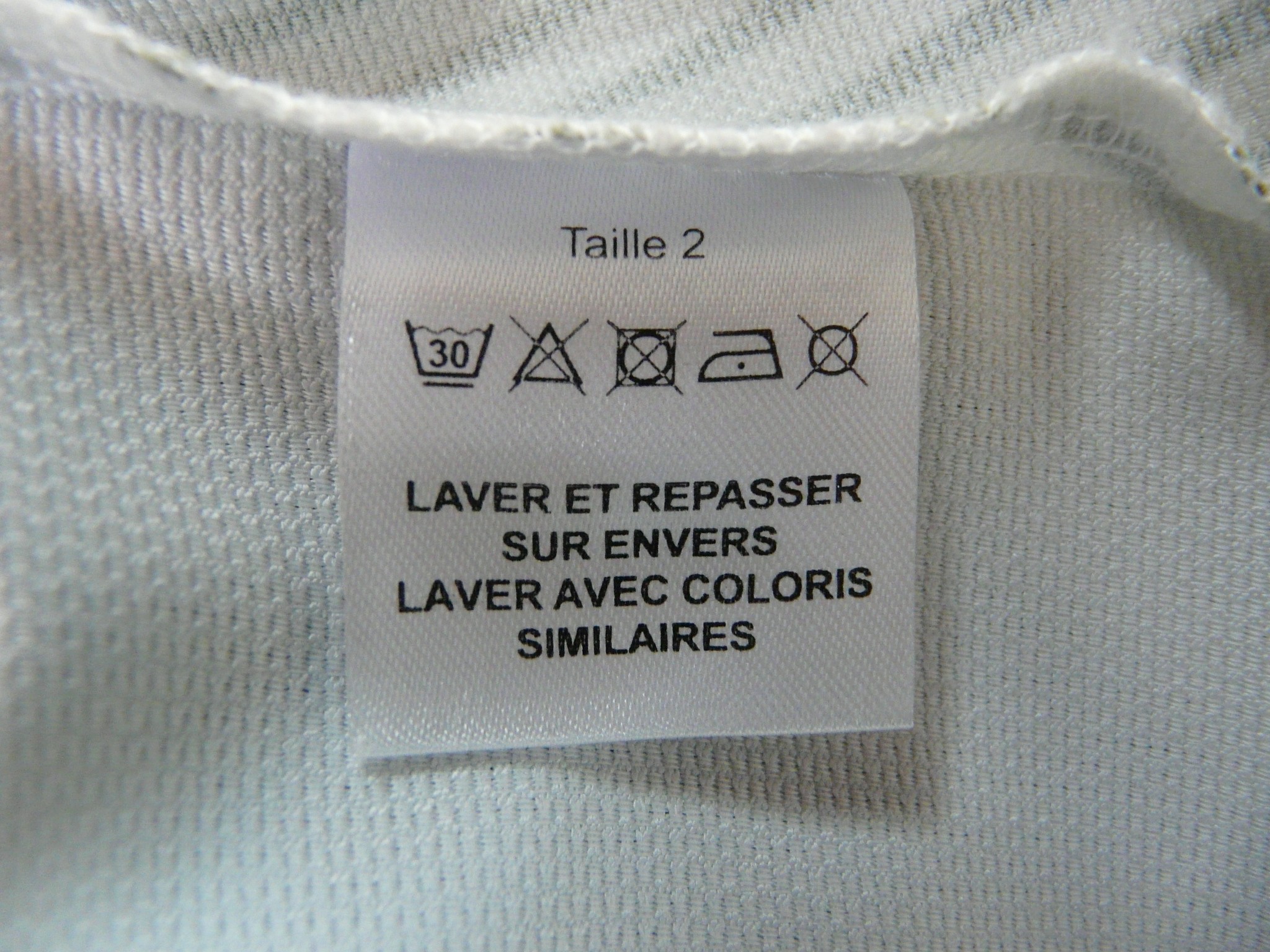 Voir photo 8 de HF106 - Top noué à la taille - Christine Laure - Taille 2 (M) HF106 - Top noué à la taille - Christine Laure - Taille 2 (M) Très bon état reconditionné photo 8