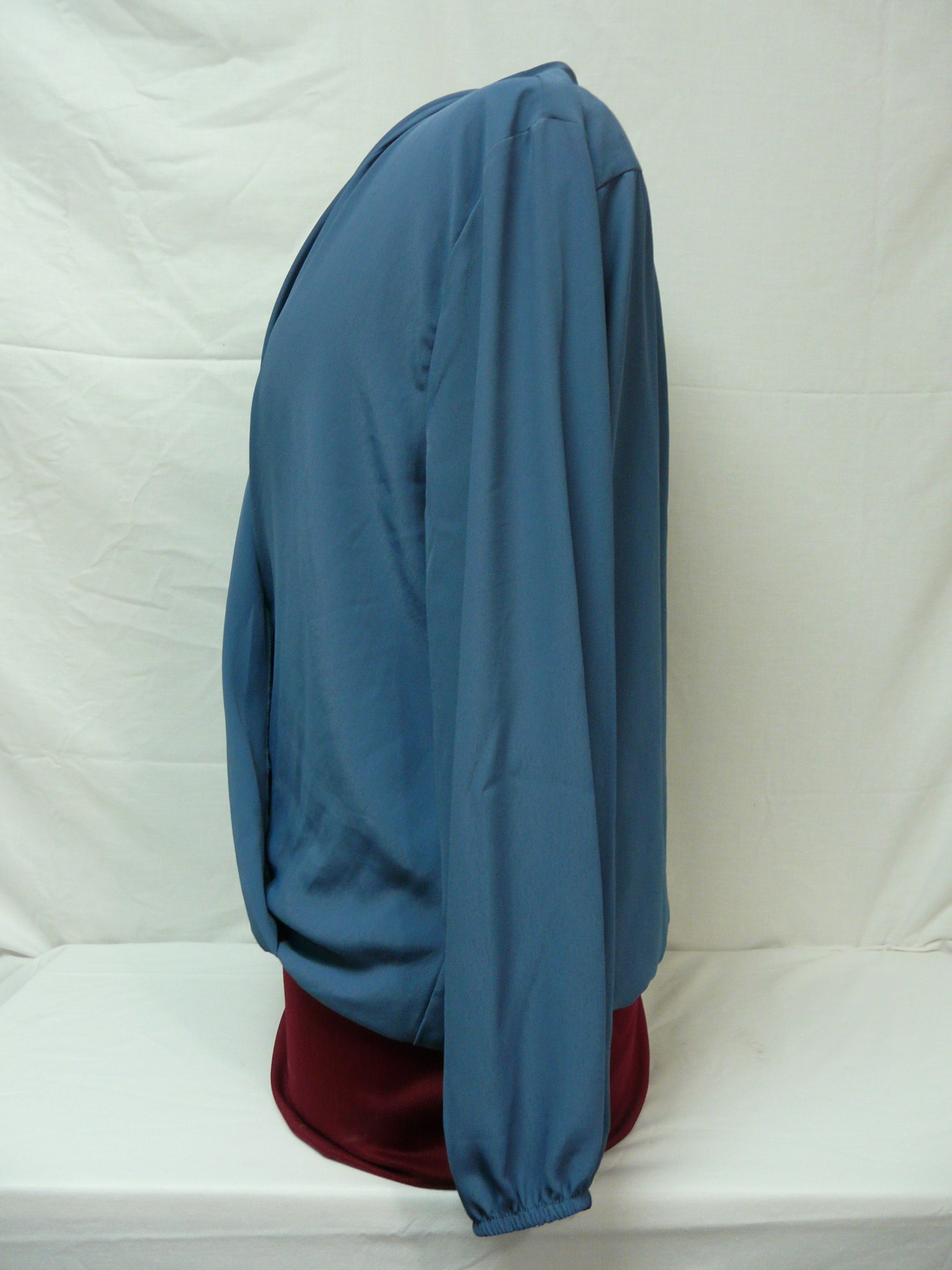 Voir photo 4 de HF210 - Blouse cache-cœur - Gémo - Taille 48 HF210 - Blouse cache-cœur - Gémo - Taille 48 Parfait état reconditionné photo 4