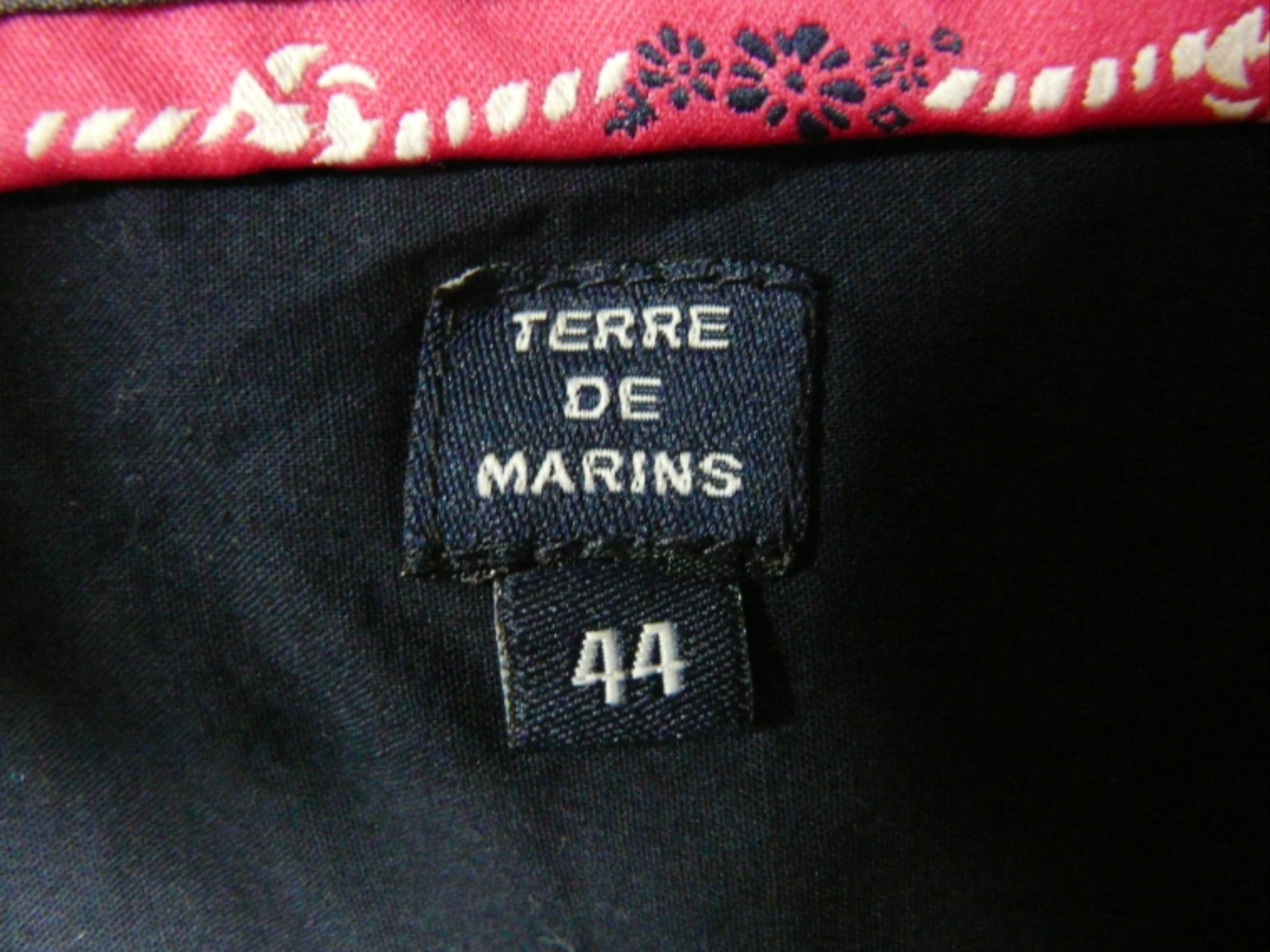Voir photo 8 de HF260 - Chemise fleurie - Terre de Marins - Taille 44 HF260 - Chemise fleurie - Terre de Marins - Taille 44 Très bon état reconditionné photo 8