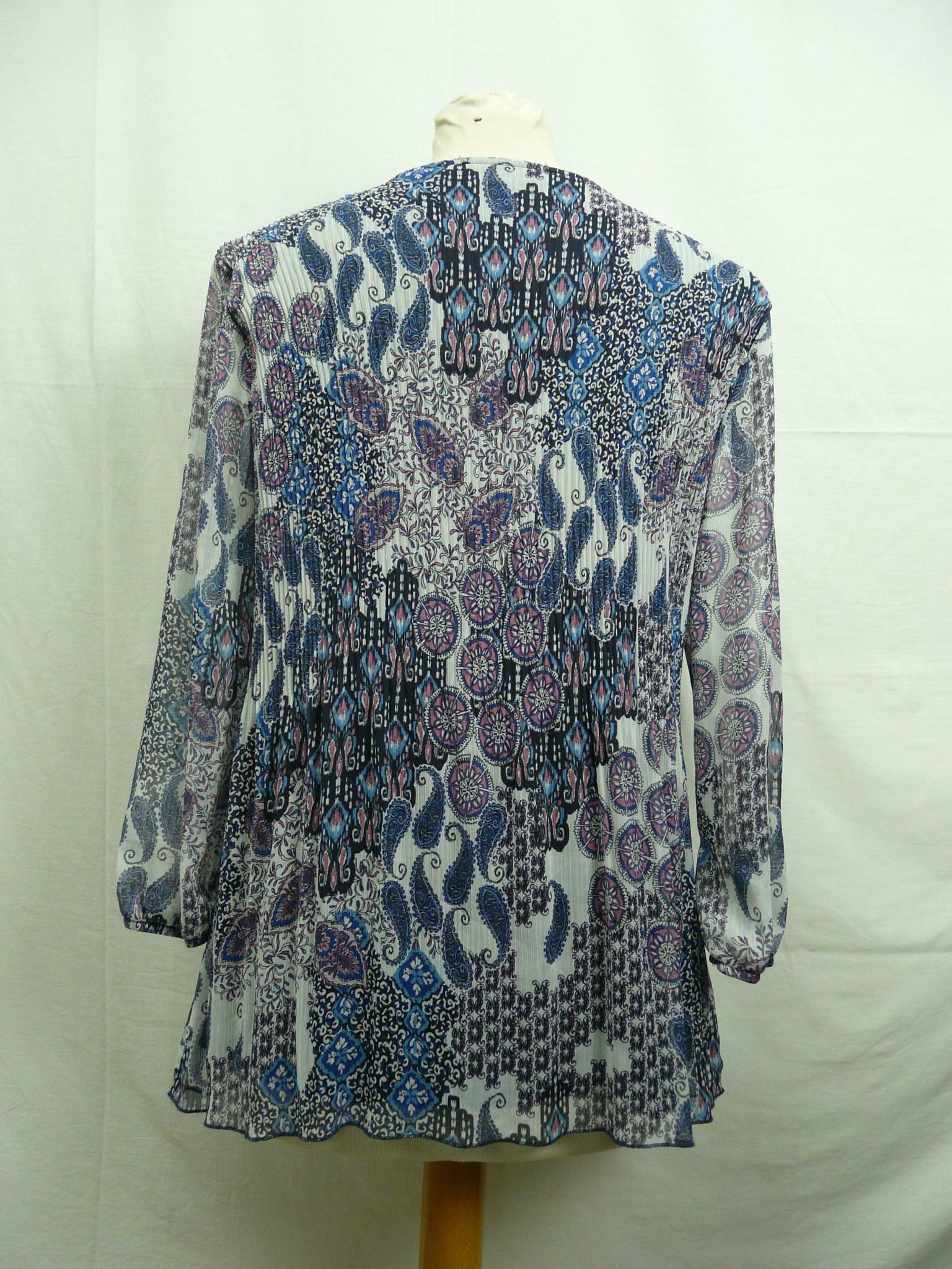 Voir photo 2 de HF27 - Blouse bohème - Sans marque - Taille XL HF27 - Blouse bohème - Sans marque - Taille XL Très bon état reconditionné photo 2