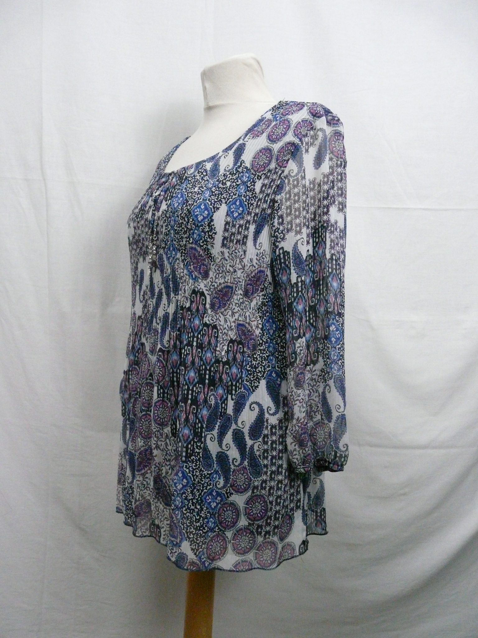 Voir photo 3 de HF27 - Blouse bohème - Sans marque - Taille XL HF27 - Blouse bohème - Sans marque - Taille XL Très bon état reconditionné photo 3