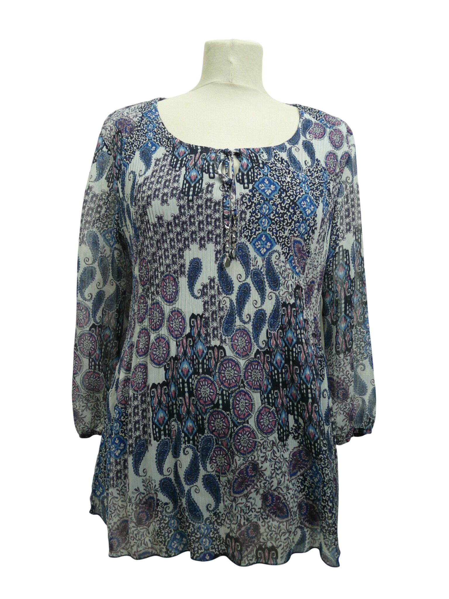 Acheter HF27 - Blouse bohème - Sans marque - Taille XL Très bon état - 10,00 € HF27 - Blouse bohème - Sans marque - Taille XL Très bon état reconditionné disponible sur Label Emmaüs