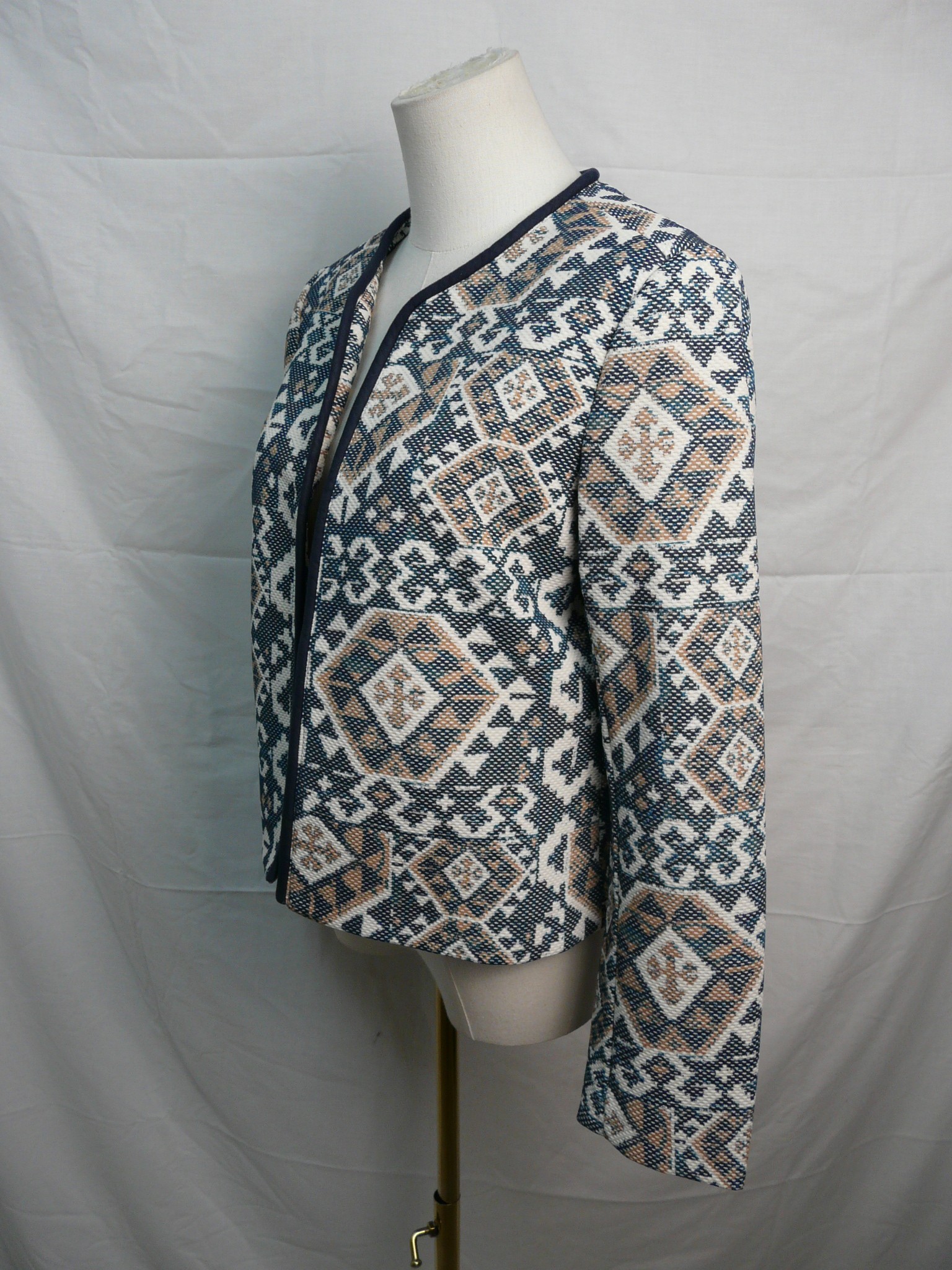 Voir photo 3 de HF296 - Veste ouverte - H&M - Taille 38 HF296 - Veste ouverte - H&M - Taille 38 Très bon état reconditionné photo 3