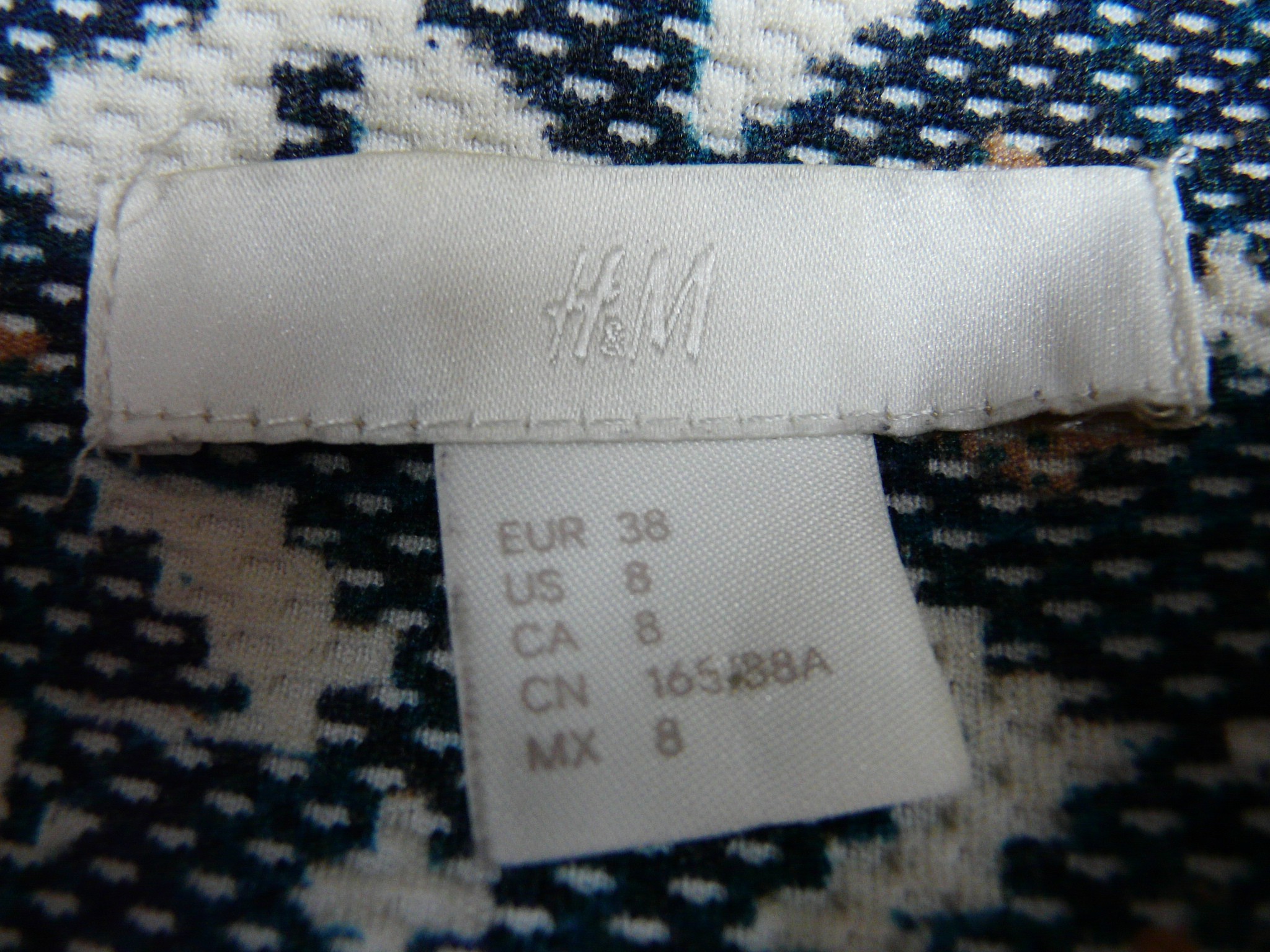 Voir photo 6 de HF296 - Veste ouverte - H&M - Taille 38 HF296 - Veste ouverte - H&M - Taille 38 Très bon état reconditionné photo 6