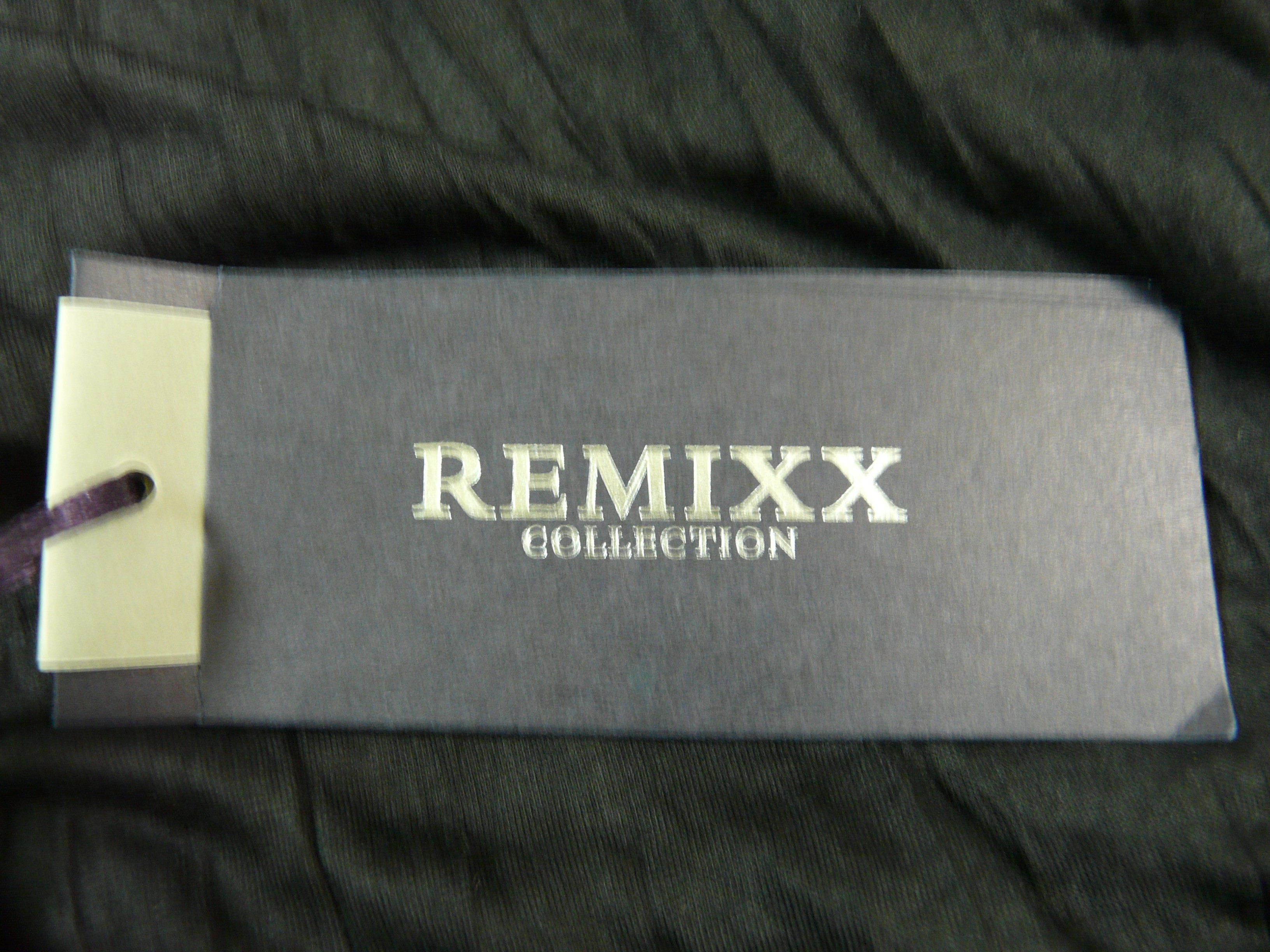 Voir photo 11 de HF361 - Lot de 3 tops - REMIXX - Taille S/M HF361 - Lot de 3 tops - REMIXX - Taille S/M Parfait état reconditionné photo 11
