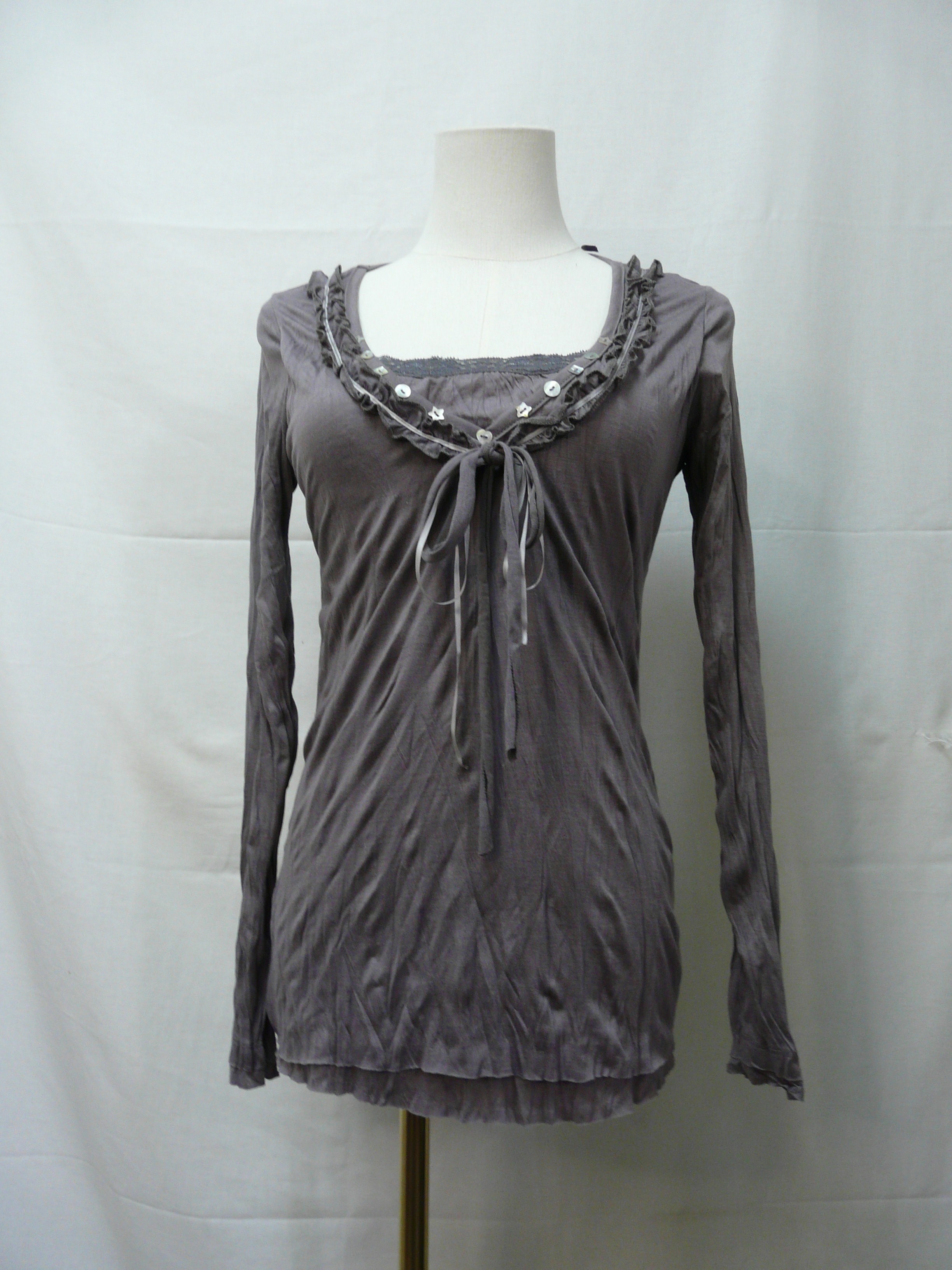 Voir photo 2 de HF361 - Lot de 3 tops - REMIXX - Taille S/M HF361 - Lot de 3 tops - REMIXX - Taille S/M Parfait état reconditionné photo 2