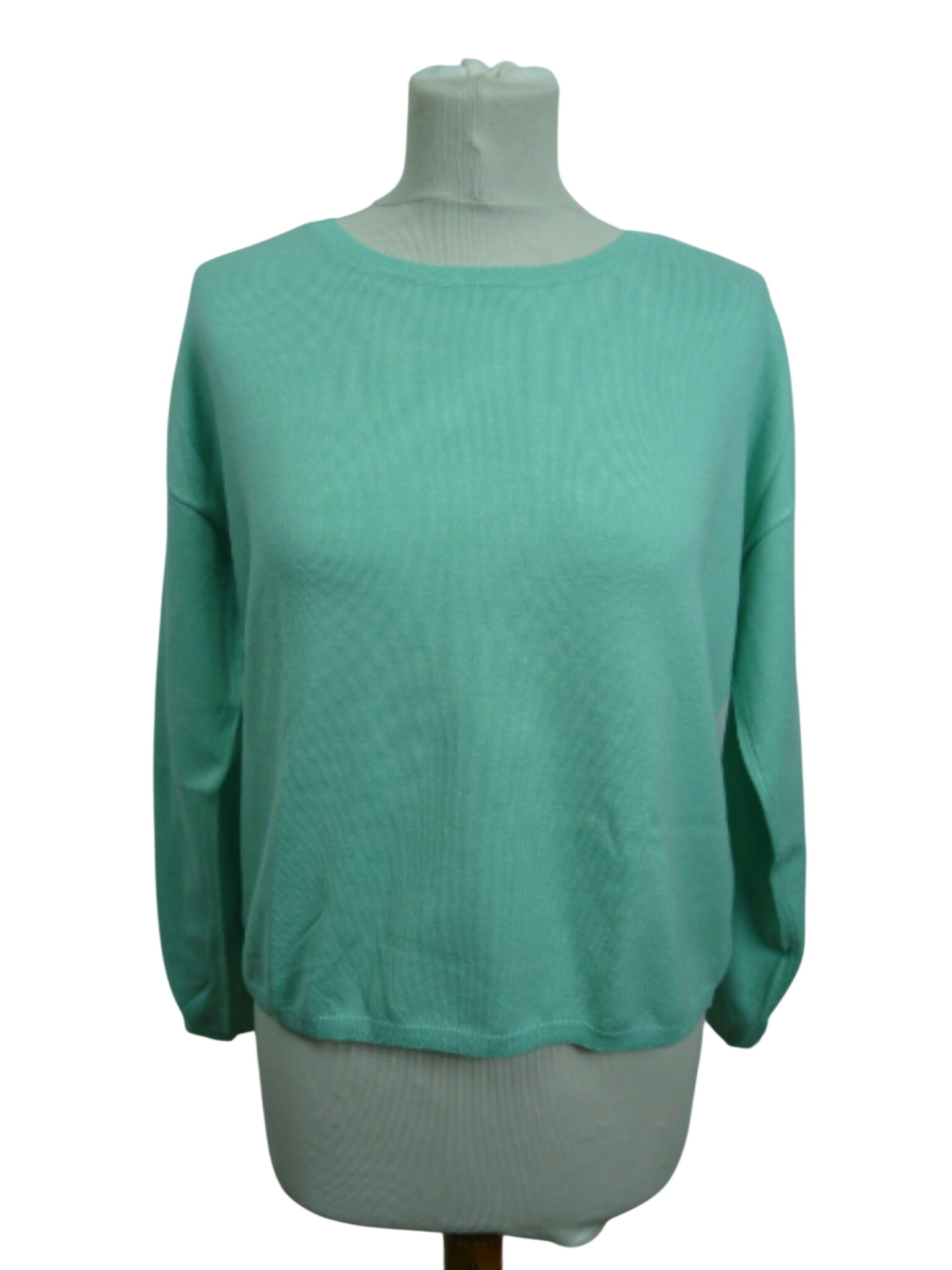 Acheter HF38 - Pull court - Bréal - Taille M (éstimée) Très bon état - 10,00 € HF38 - Pull court - Bréal - Taille M (éstimée) Très bon état reconditionné disponible sur Label Emmaüs