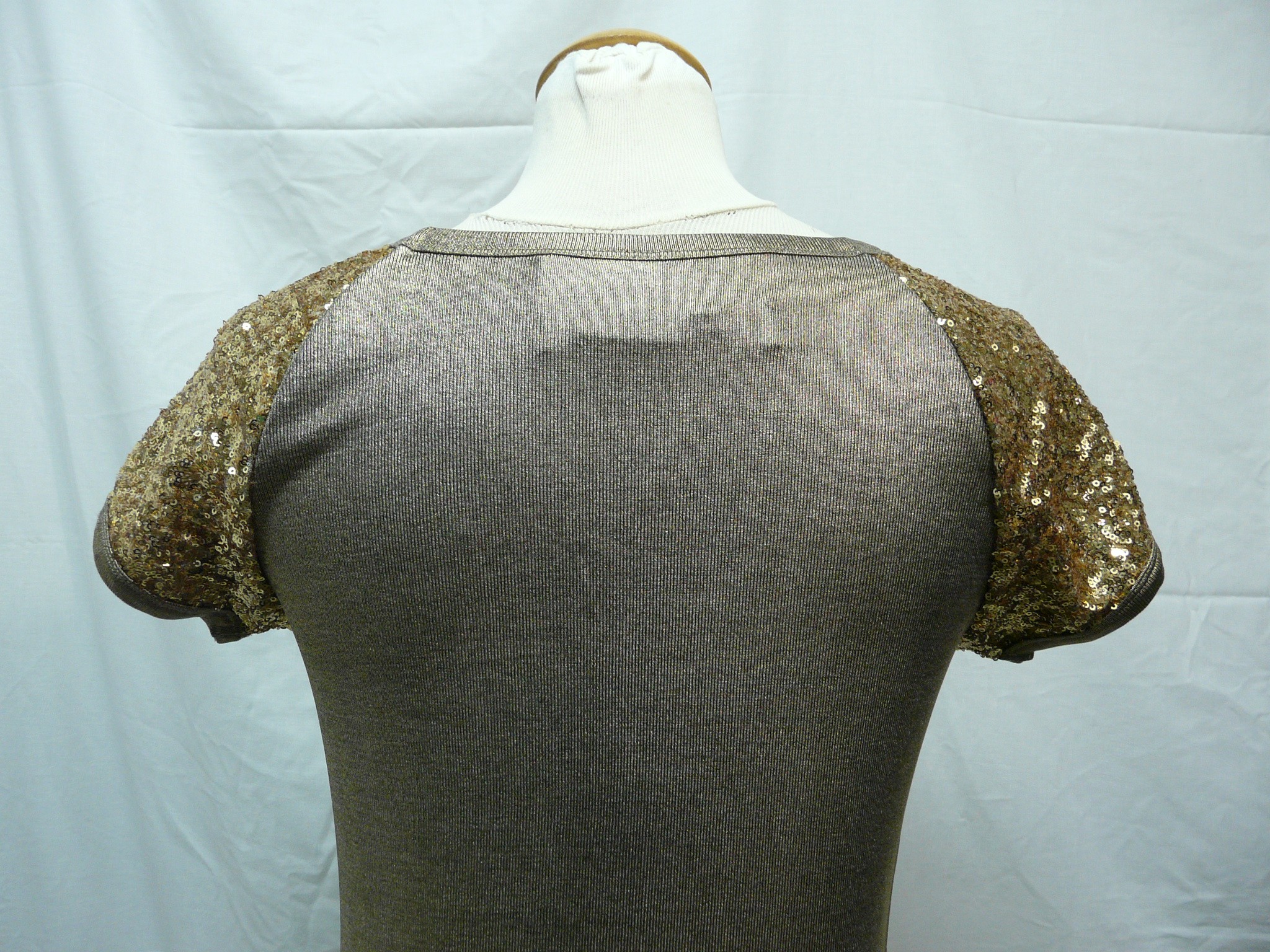 Voir photo 6 de HF388 - Top doré à sequins - Vero Moda - Taille M HF388 - Top doré à sequins - Vero Moda - Taille M Parfait état reconditionné photo 6