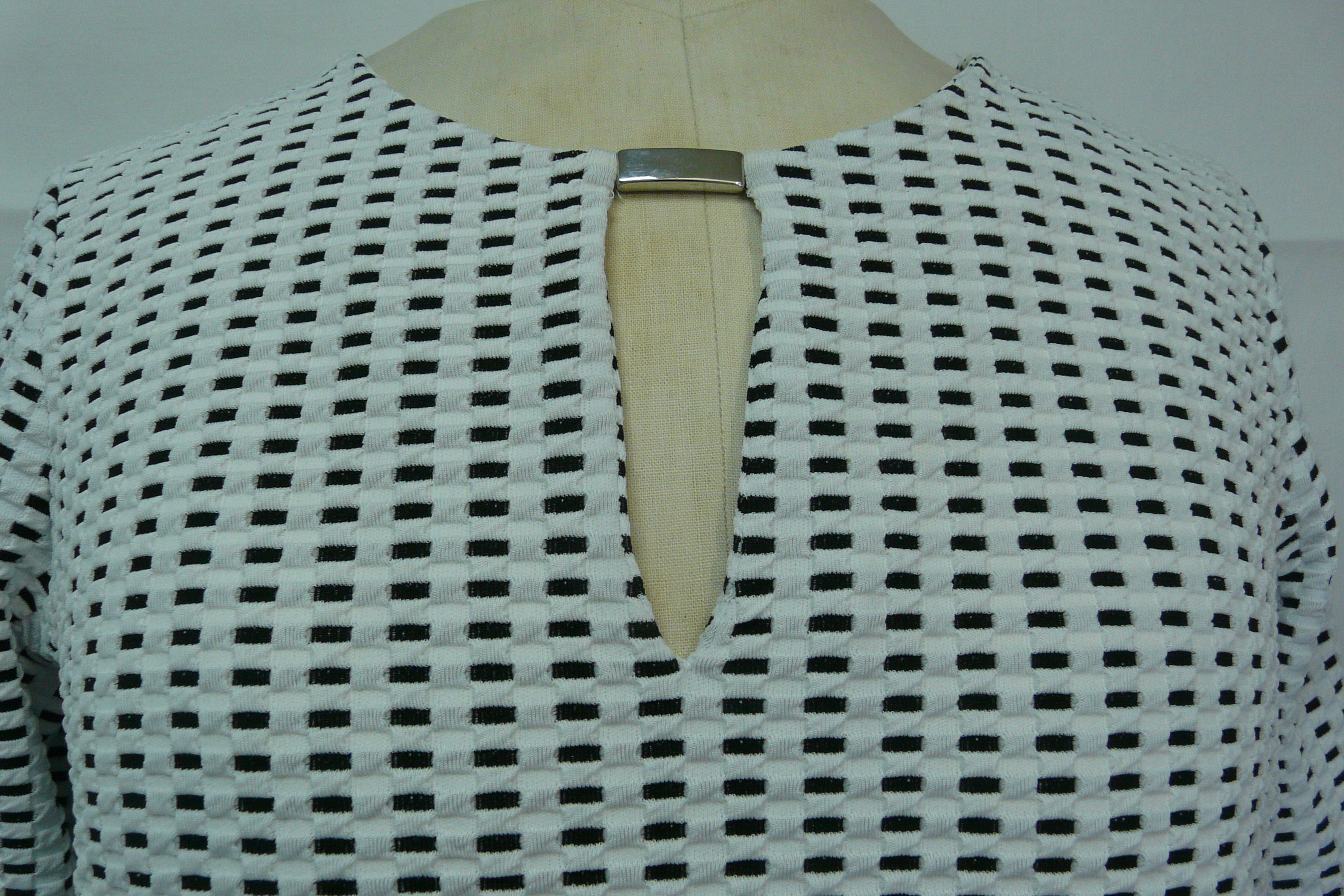 Voir photo 4 de HF408 - Pull fin graphique - Phildar - Taille XL HF408 - Pull fin graphique - Phildar - Taille XL Parfait état reconditionné photo 4