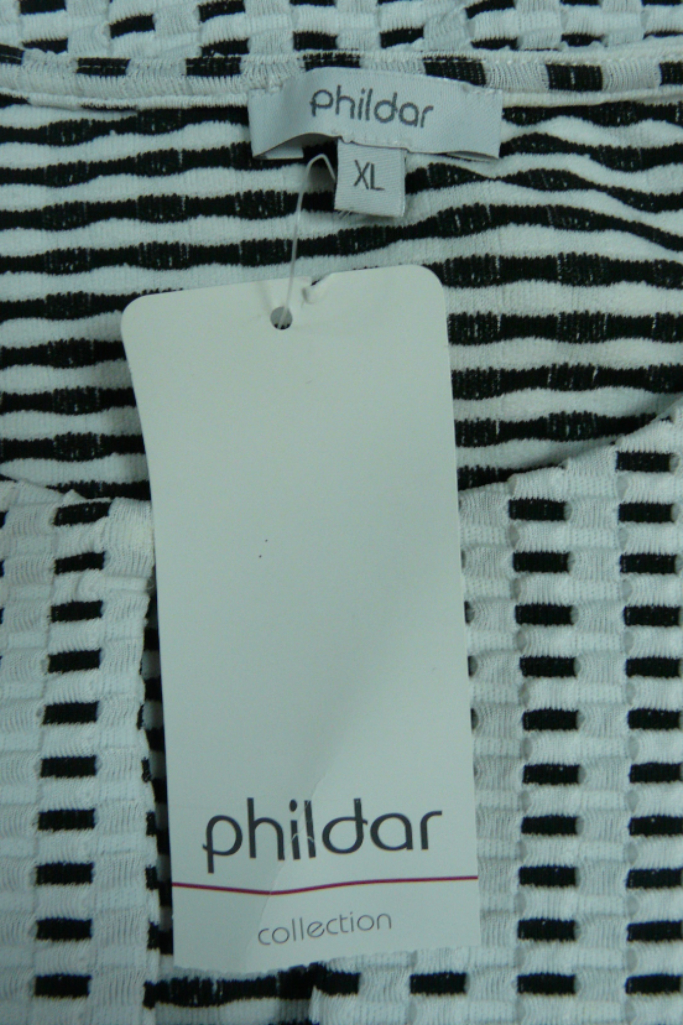 Voir photo 6 de HF408 - Pull fin graphique - Phildar - Taille XL HF408 - Pull fin graphique - Phildar - Taille XL Parfait état reconditionné photo 6