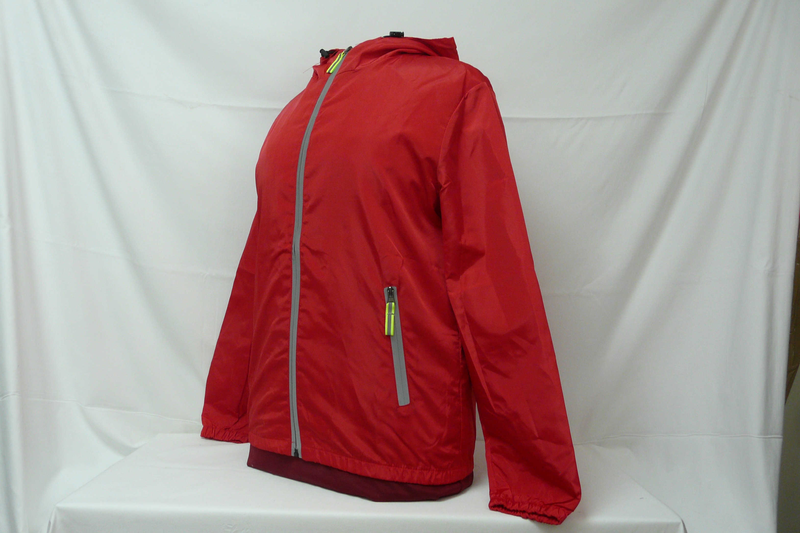 Voir photo 3 de HF436 - Veste coupe-vent - Nanz.L - Taille 40 HF436 - Veste coupe-vent - Nanz.L - Taille 40 Parfait état reconditionné photo 3