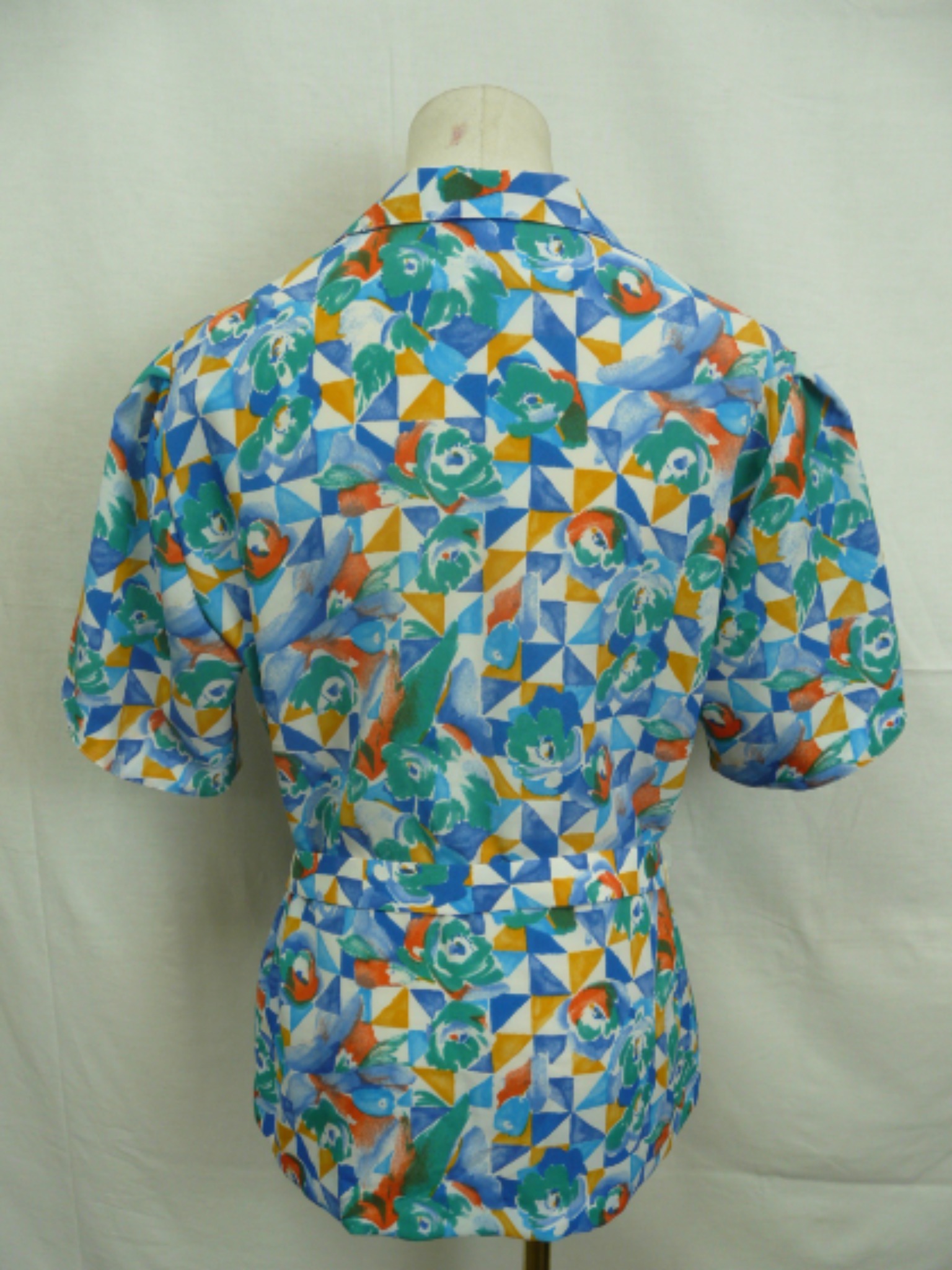 Voir photo 2 de HF441 - Chemise fleurie - Guy Dubouis - Taille 42 HF441 - Chemise fleurie - Guy Dubouis - Taille 42 Bon état reconditionné photo 2