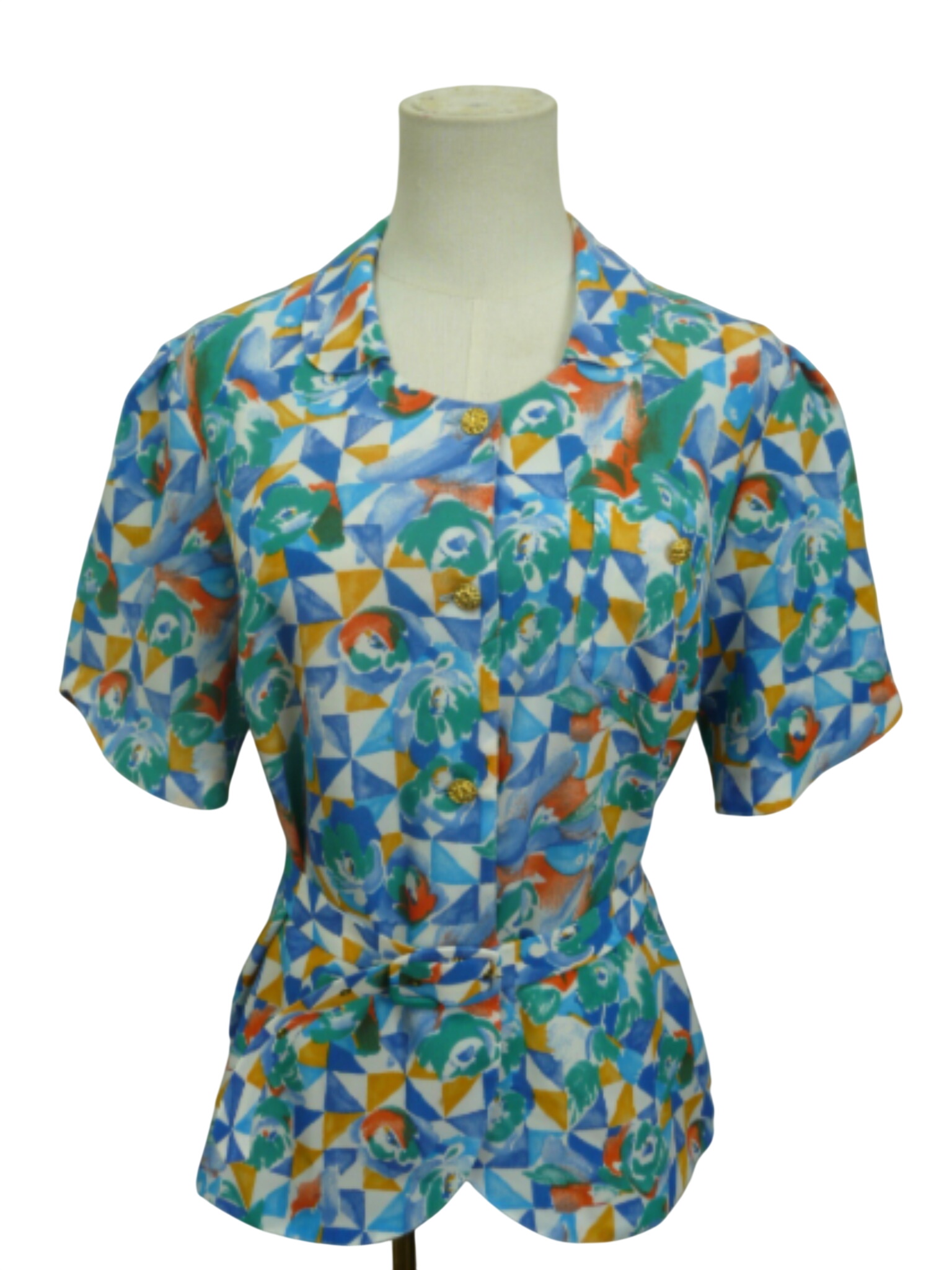 Acheter HF441 - Chemise fleurie - Guy Dubouis - Taille 42 Bon état - 10,00 € HF441 - Chemise fleurie - Guy Dubouis - Taille 42 Bon état reconditionné disponible sur Label Emmaüs
