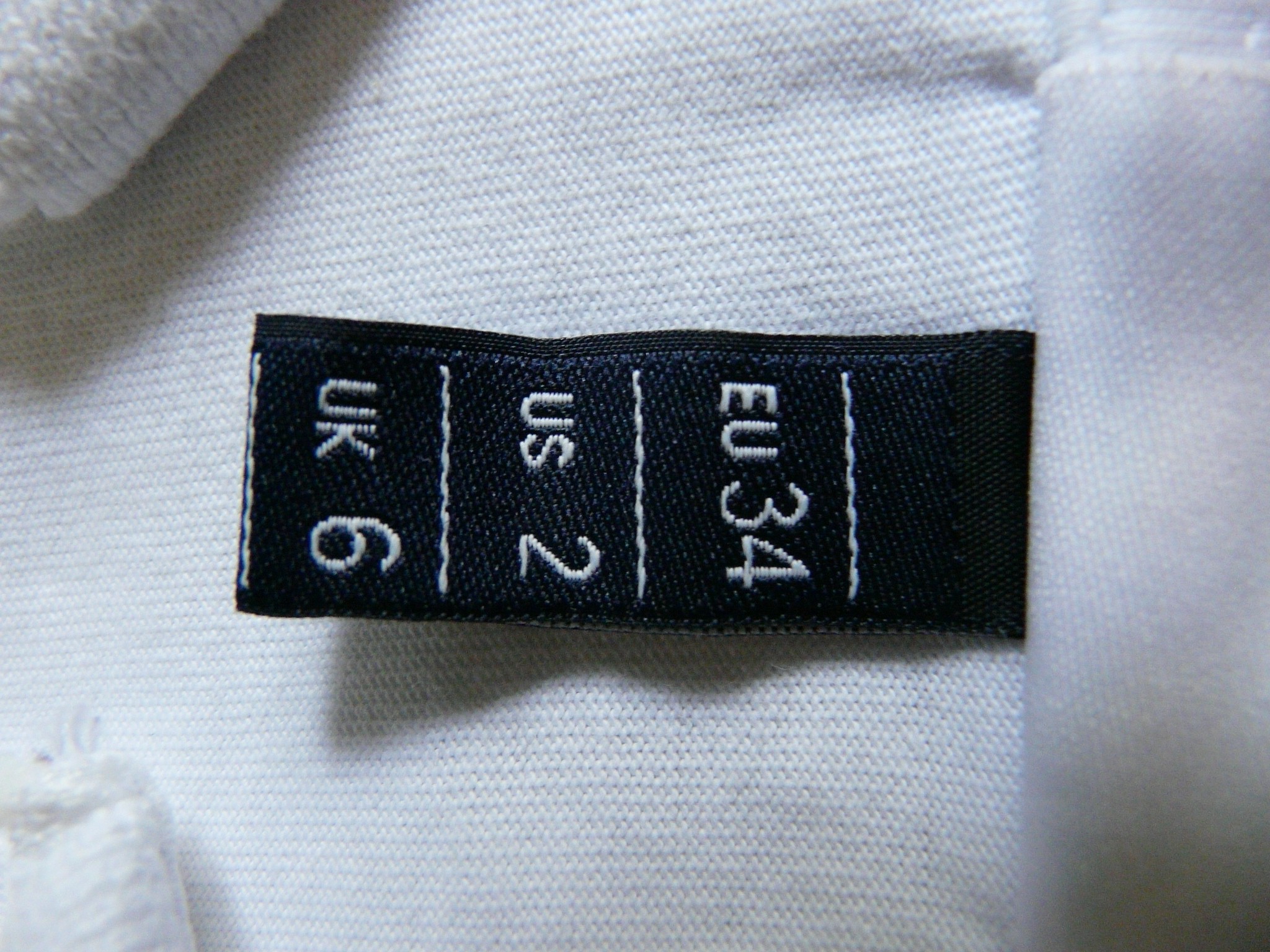 Voir photo 4 de HF57 - Polo court - Ellesse - Taille 34 HF57 - Polo court - Ellesse - Taille 34 Parfait état reconditionné photo 4