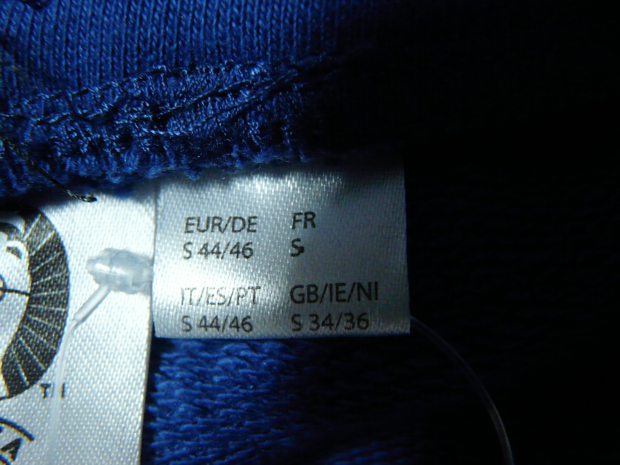 Voir photo 10 de HO123 - Short euro 2024 - UEFA Euro2024 Germany - Taille S HO123 - Short euro 2024 - UEFA Euro2024 Germany - Taille S Très bon état reconditionné photo 10