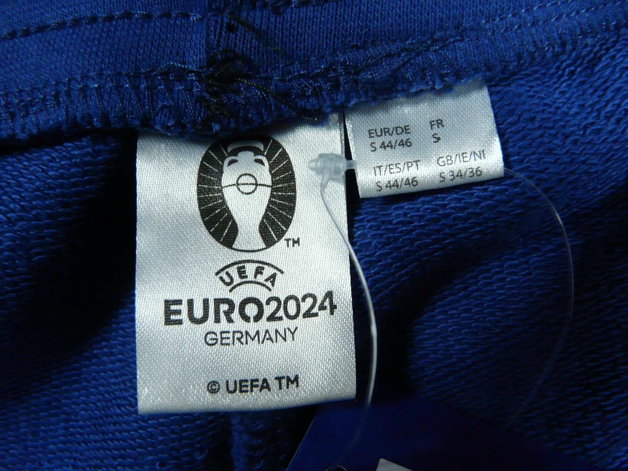 Voir photo 11 de HO123 - Short euro 2024 - UEFA Euro2024 Germany - Taille S HO123 - Short euro 2024 - UEFA Euro2024 Germany - Taille S Très bon état reconditionné photo 11