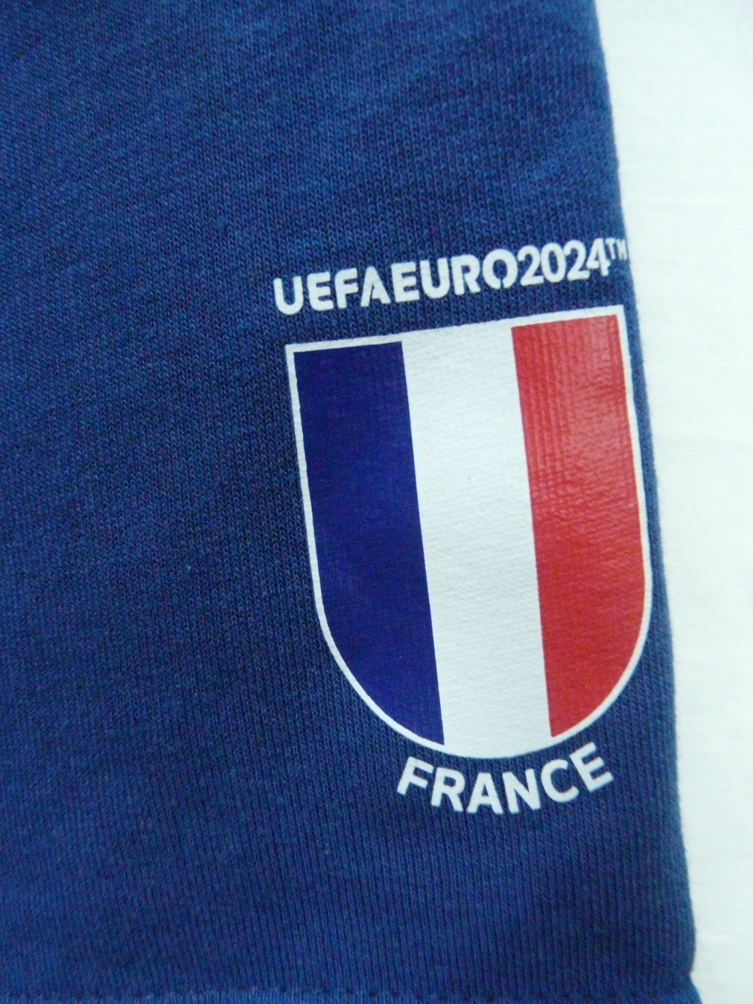 Voir photo 3 de HO123 - Short euro 2024 - UEFA Euro2024 Germany - Taille S HO123 - Short euro 2024 - UEFA Euro2024 Germany - Taille S Très bon état reconditionné photo 3