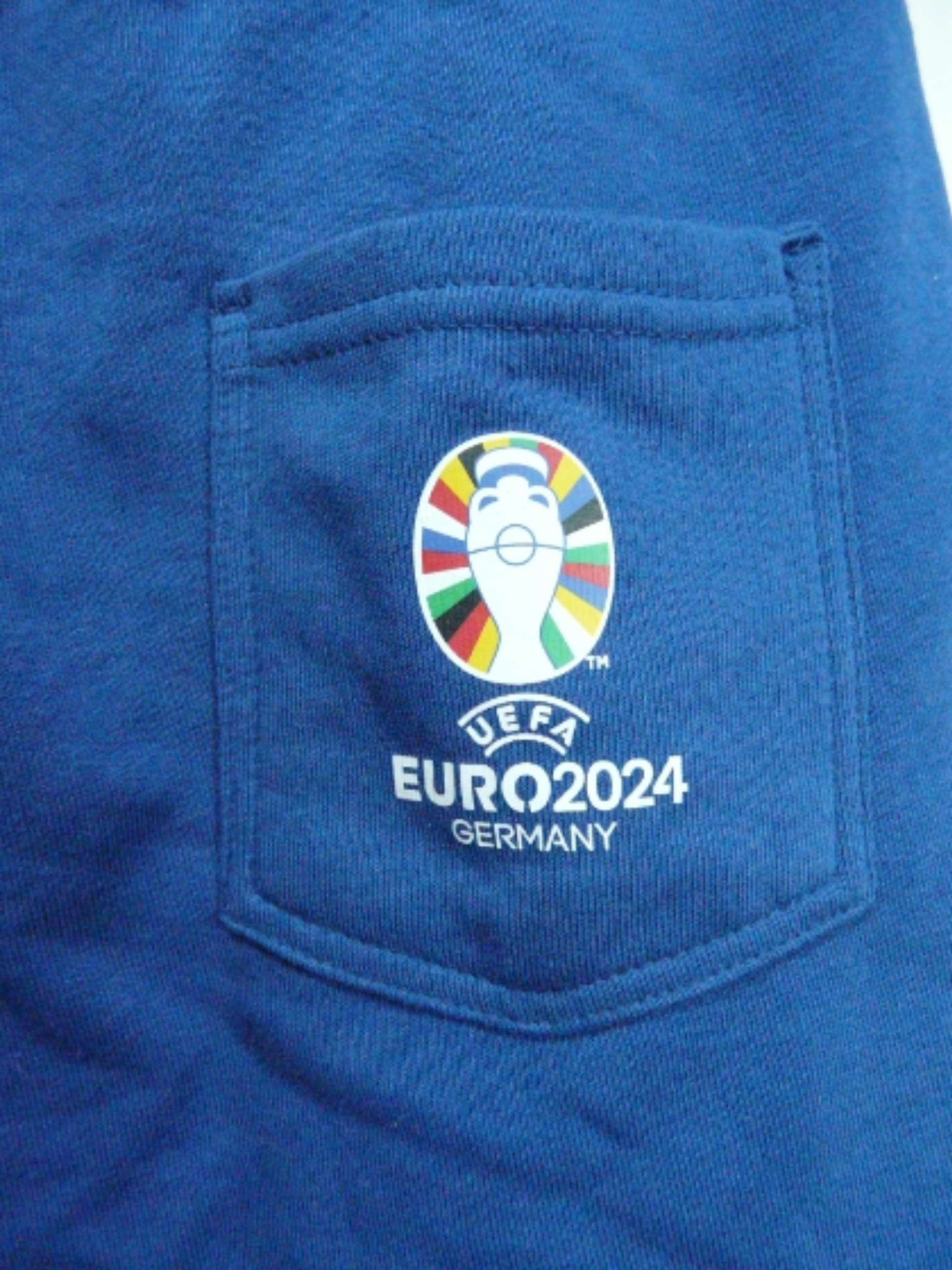 Voir photo 5 de HO123 - Short euro 2024 - UEFA Euro2024 Germany - Taille S HO123 - Short euro 2024 - UEFA Euro2024 Germany - Taille S Très bon état reconditionné photo 5