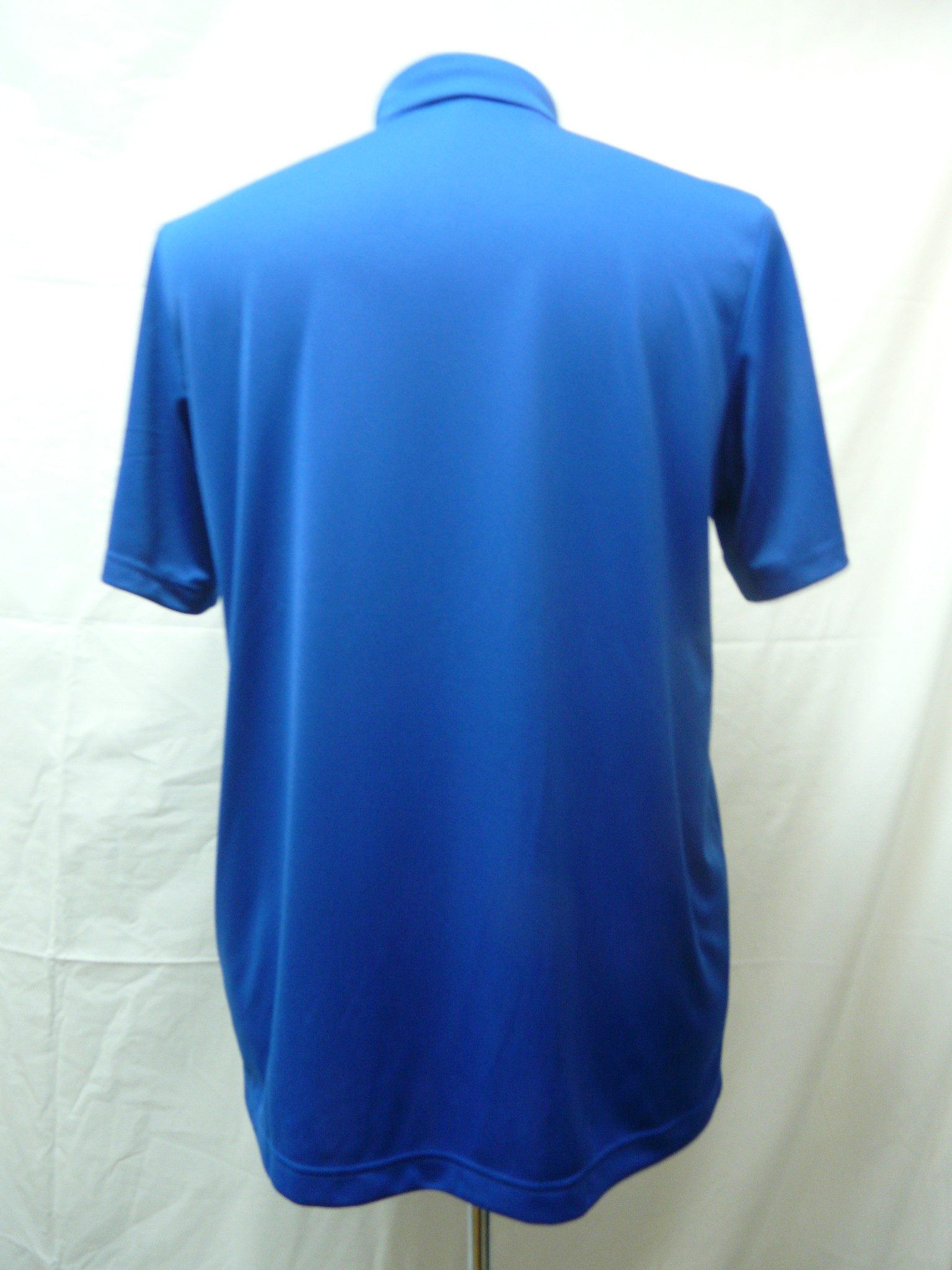 Voir photo 2 de HO74 - Polo léger - Adidas - Taille L HO74 - Polo léger - Adidas - Taille L Très bon état reconditionné photo 2