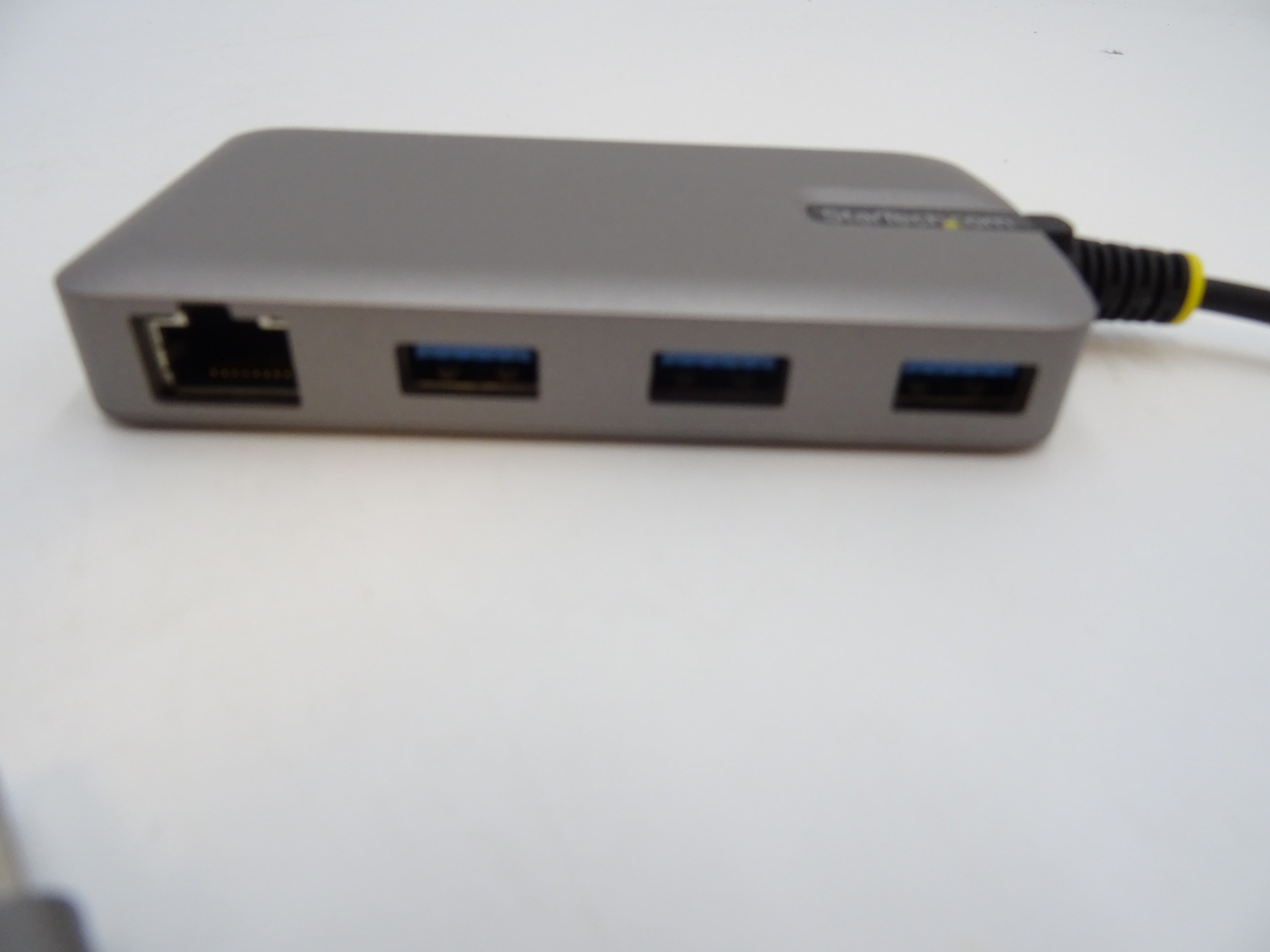 Voir photo 2 de Hub USB 3.2 Gen 1 Hub USB 3.2 Gen 1 Parfait état reconditionné photo 2