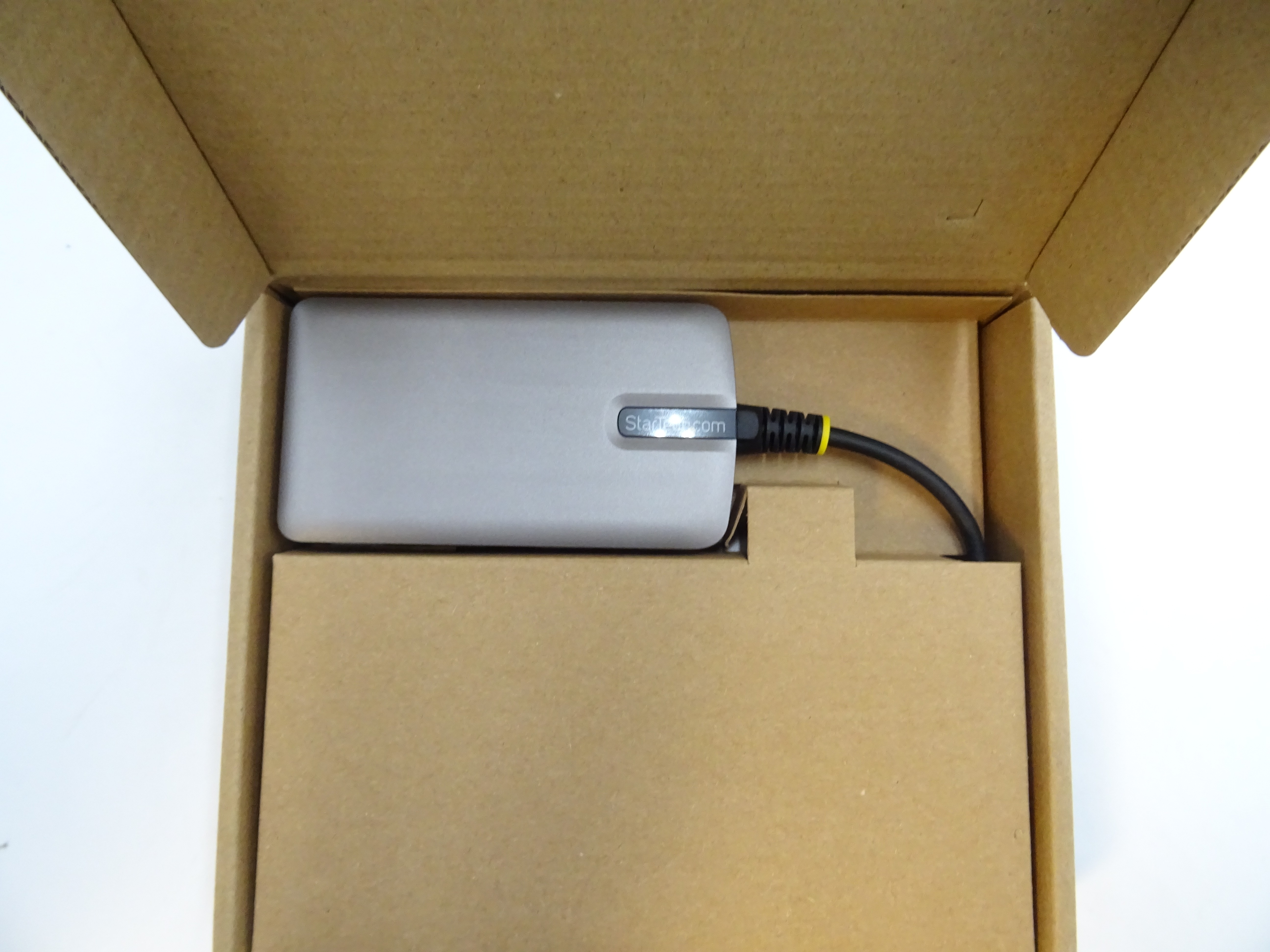Voir photo 4 de Hub USB 3.2 Gen 1 Hub USB 3.2 Gen 1 Parfait état reconditionné photo 4