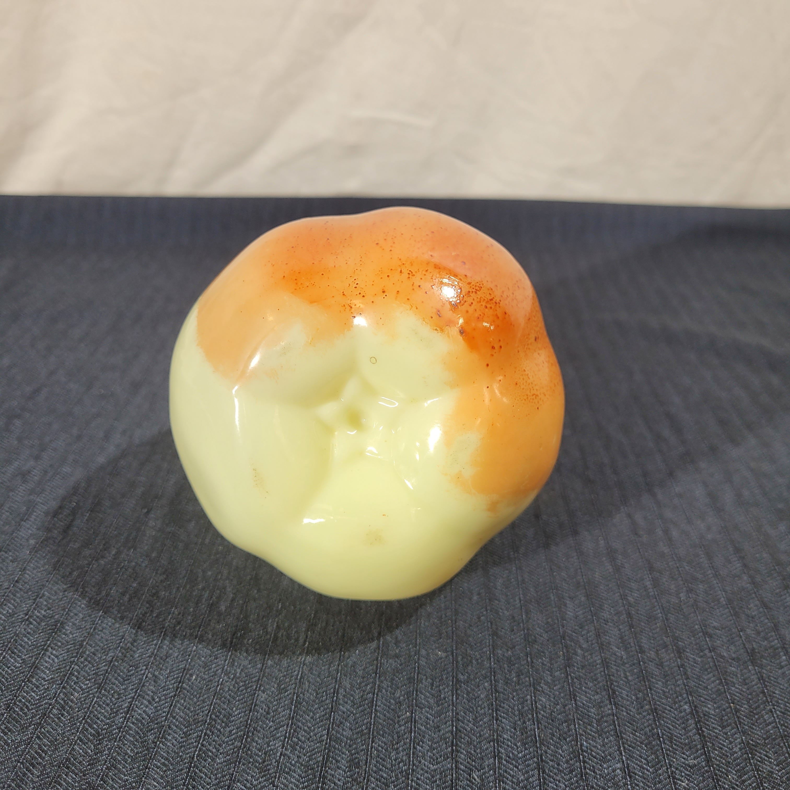 Voir photo 5 de Huilier "poire" en opaline jaune OURALINE - XIXe siècle Huilier "poire" en opaline jaune OURALINE - XIXe siècle Très bon état reconditionné photo 5