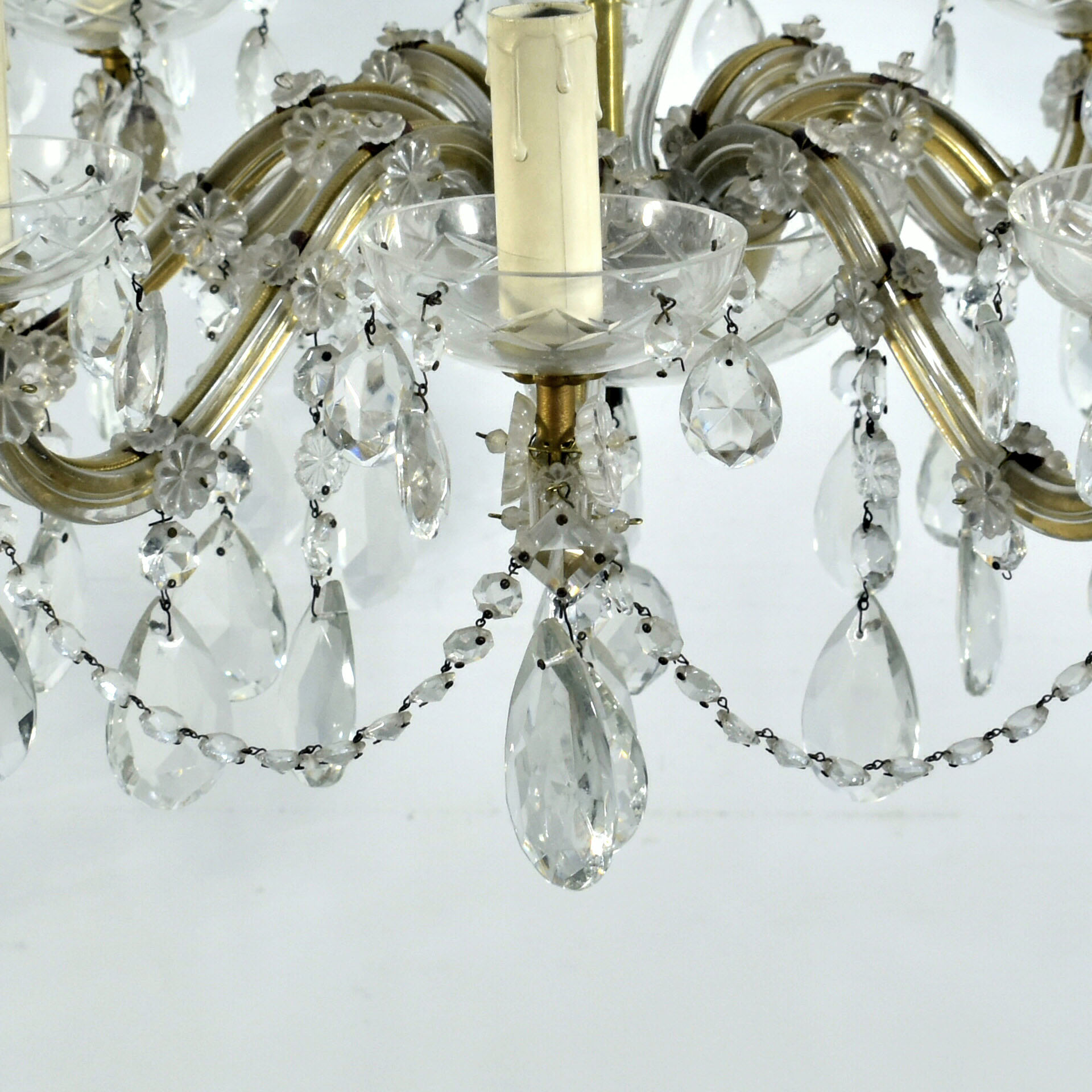 Voir photo 5 de Imposant Lustre de Luxe - Cristal de Bohême - Glassexport® Imposant Lustre de Luxe - Cristal de Bohême - Glassexport® Bon état reconditionné photo 5