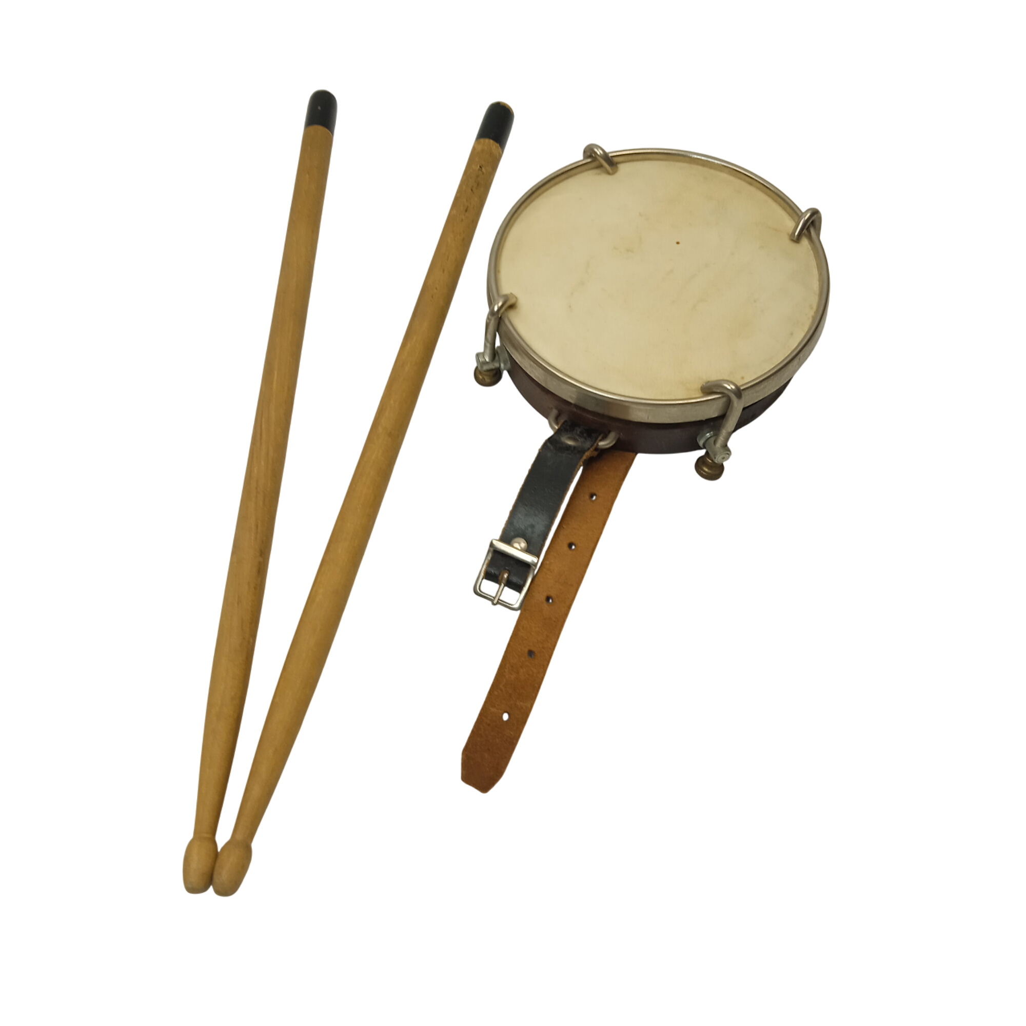 Instrument de Musique Tambourin d'Etudes État correct - 15,00 € Instrument de Musique Tambourin d'Etudes État correct reconditionné disponible sur Label Emmaüs