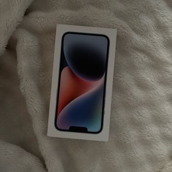 iPhone 14 Très bon état - alternatives disponibles sur Dero iPhone 14 Très bon état reconditionné (offre indisponible)