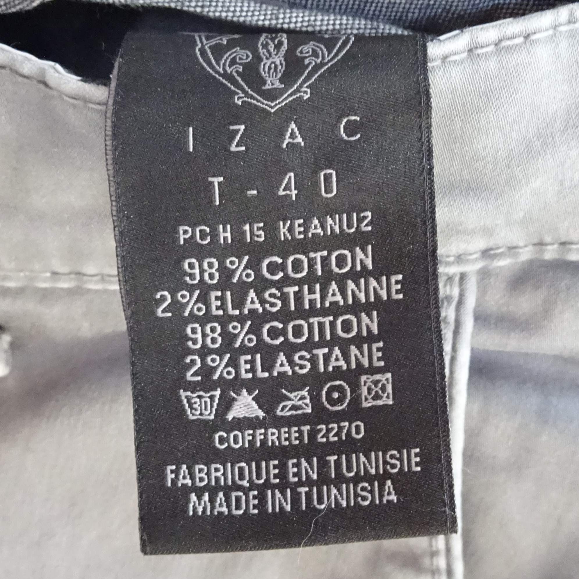 Voir photo 2 de IZAC Pantalon homme taille 40 IZAC Pantalon homme taille 40 Très bon état reconditionné photo 2