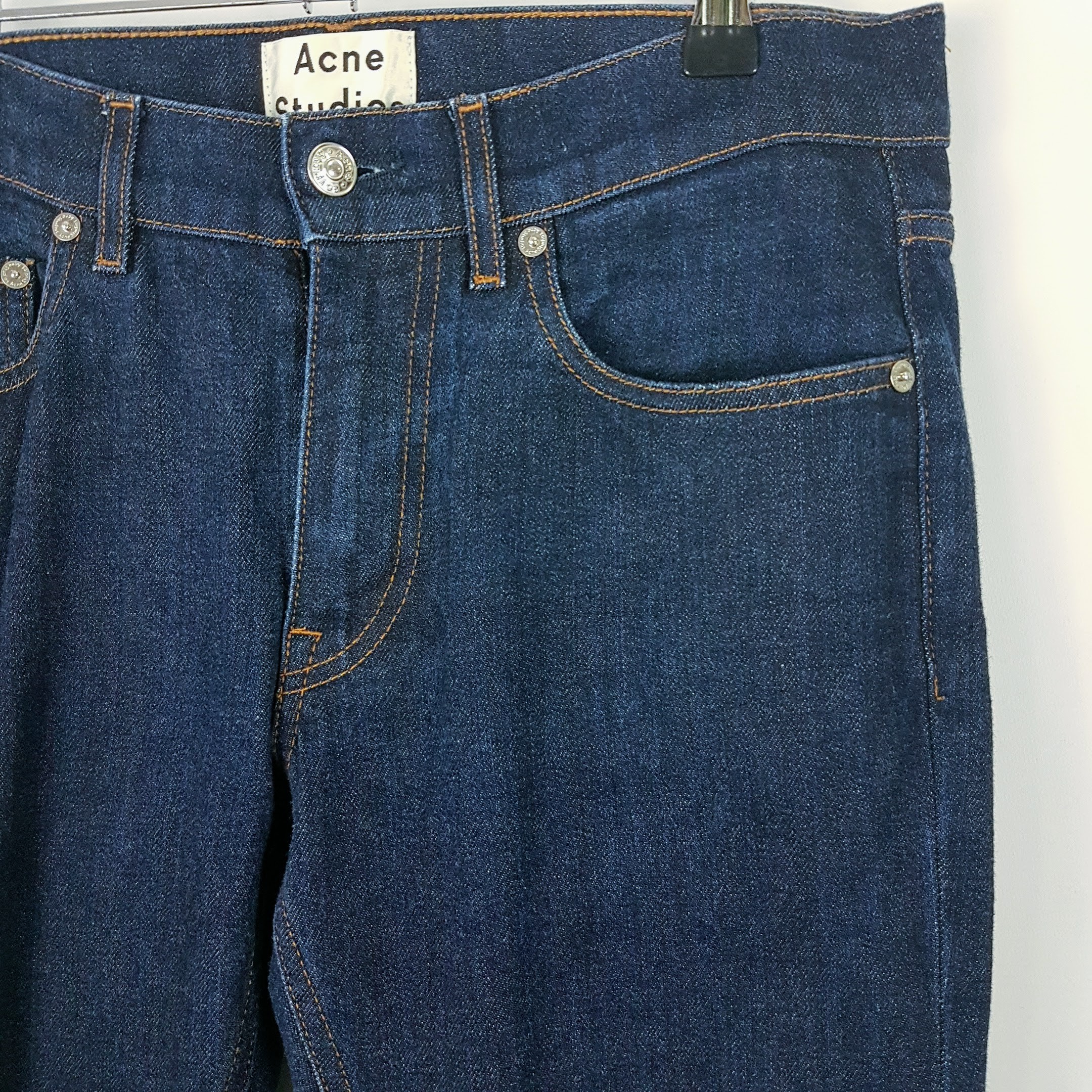 Voir photo 2 de Jean - ACNE STUDIOS - 40 Jean - ACNE STUDIOS - 40 Très bon état reconditionné photo 2