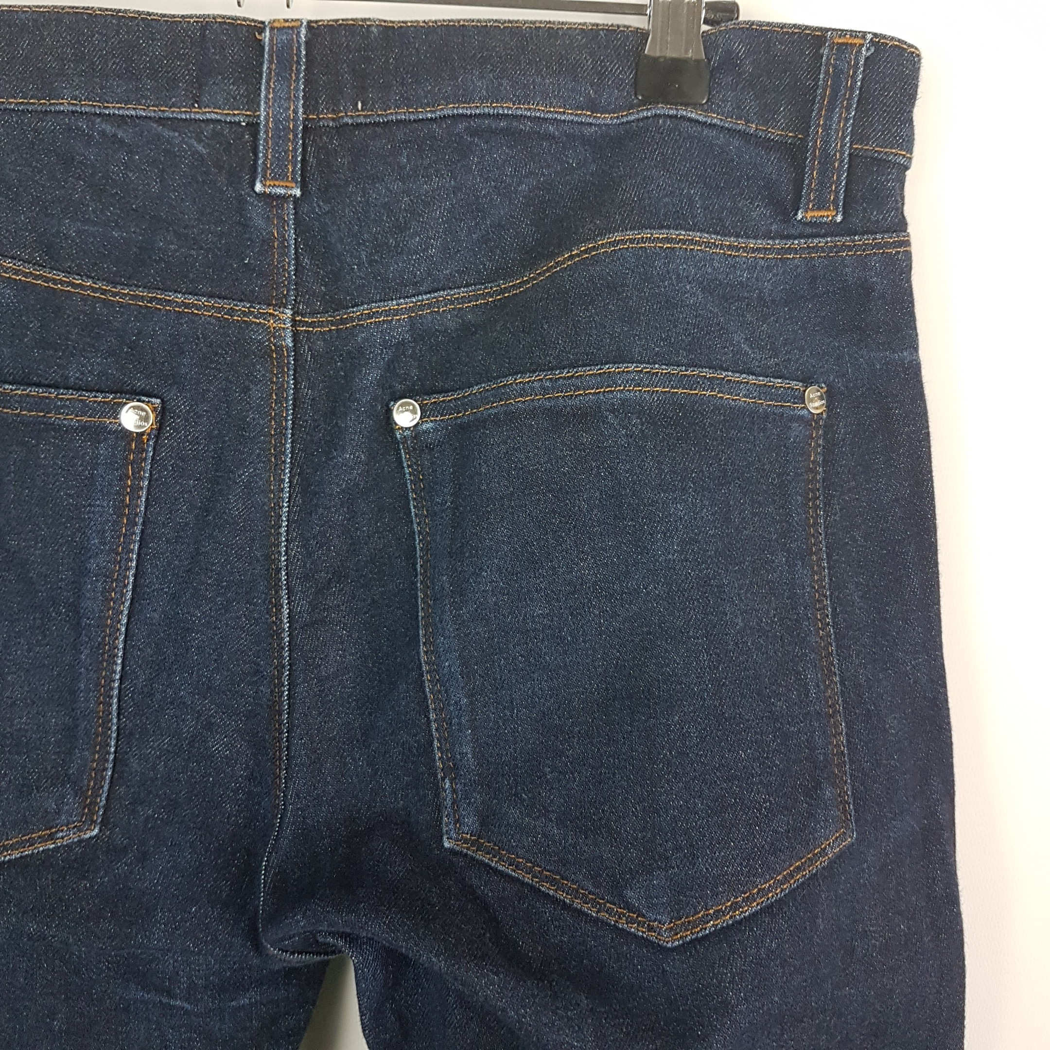 Voir photo 4 de Jean - Acne Studios - 40 Jean - Acne Studios - 40 Très bon état reconditionné photo 4