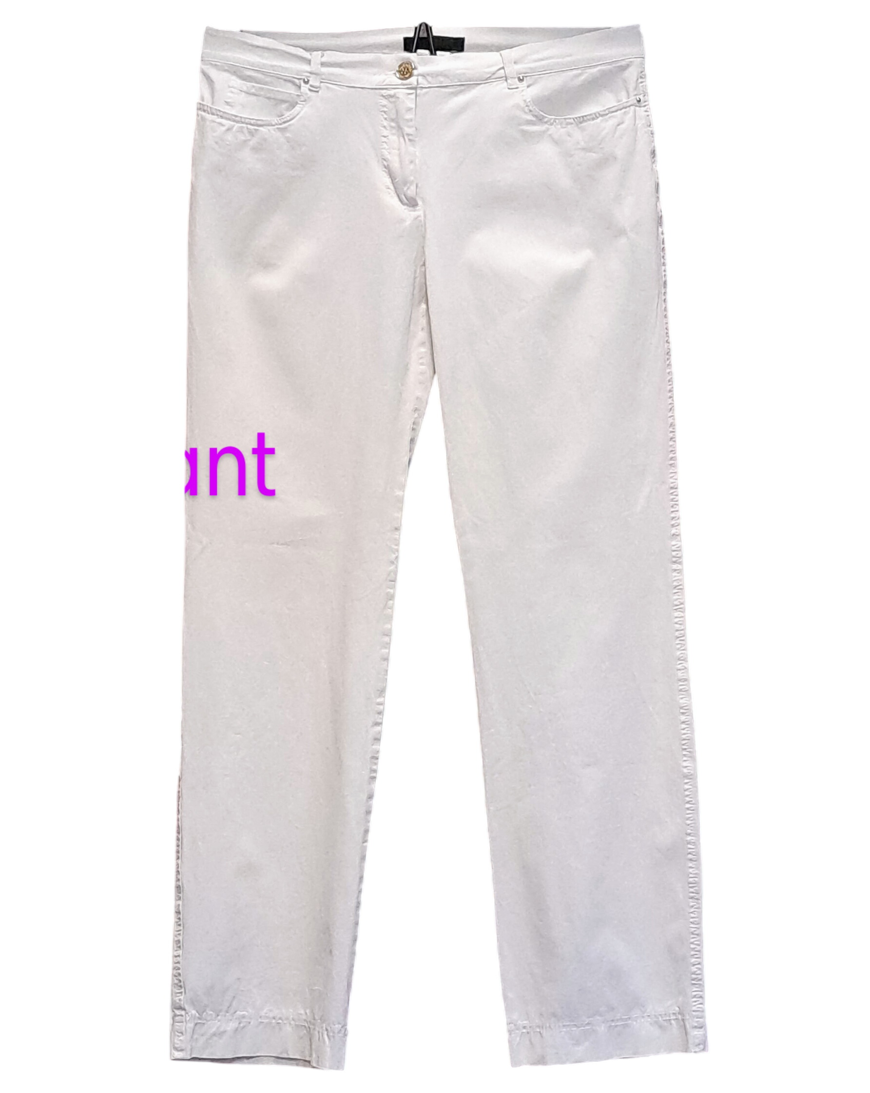 JEAN Blanc de marque "Max Mara" - Taille: 44 Bon état - 20,00 € JEAN Blanc de marque "Max Mara" - Taille: 44 Bon état reconditionné disponible sur Label Emmaüs