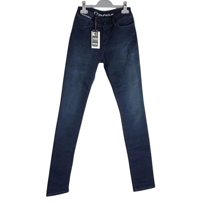 Jean bleu Chloé Reform denim - Donavan - taille FR 36 Parfait état - 11,00 € Jean bleu Chloé Reform denim - Donavan - taille FR 36 Parfait état reconditionné disponible sur Label Emmaüs