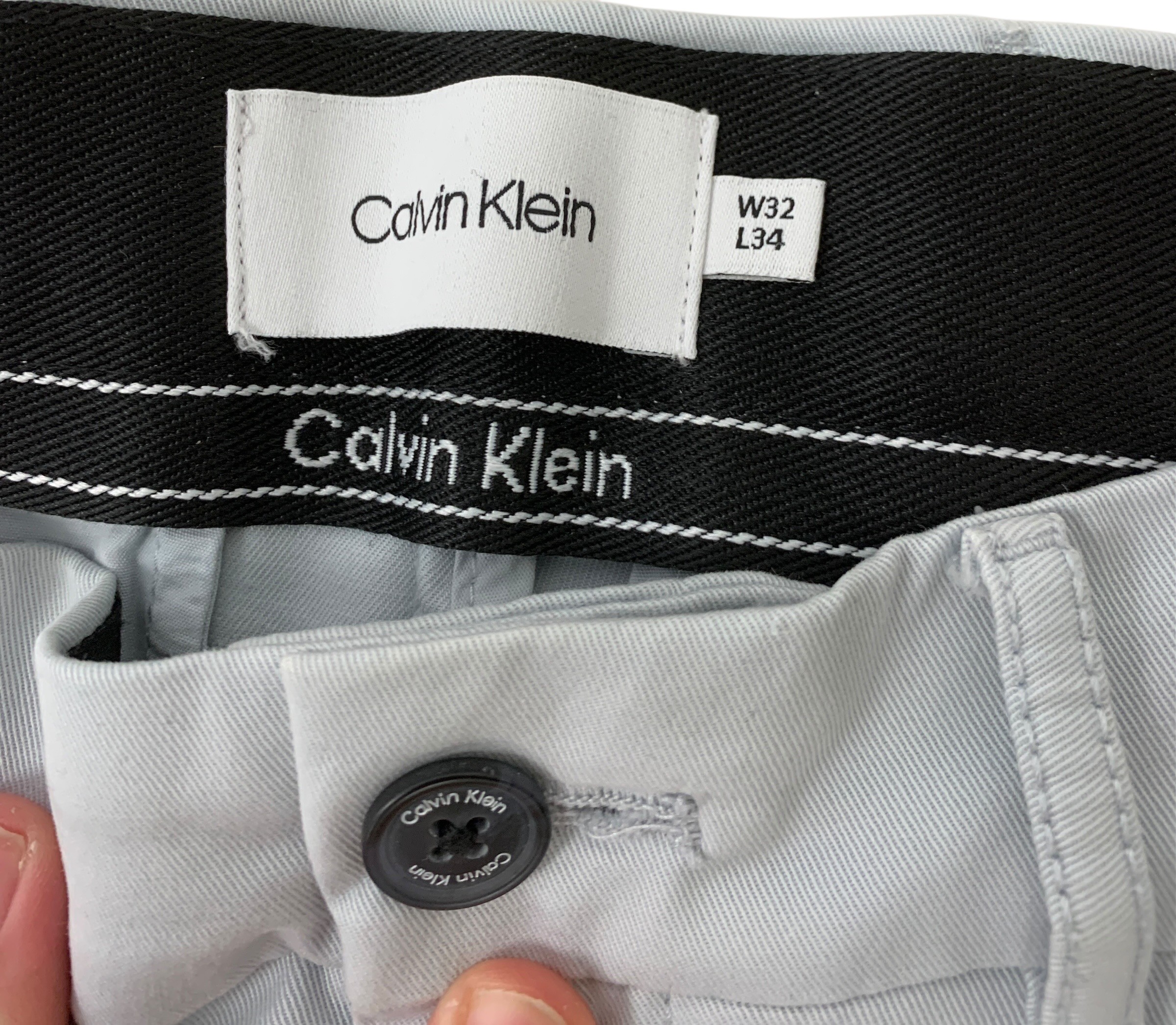 Voir photo 5 de Jean - Calvin Klein - T. W32 L34 Jean - Calvin Klein - T. W32 L34 Très bon état reconditionné photo 5