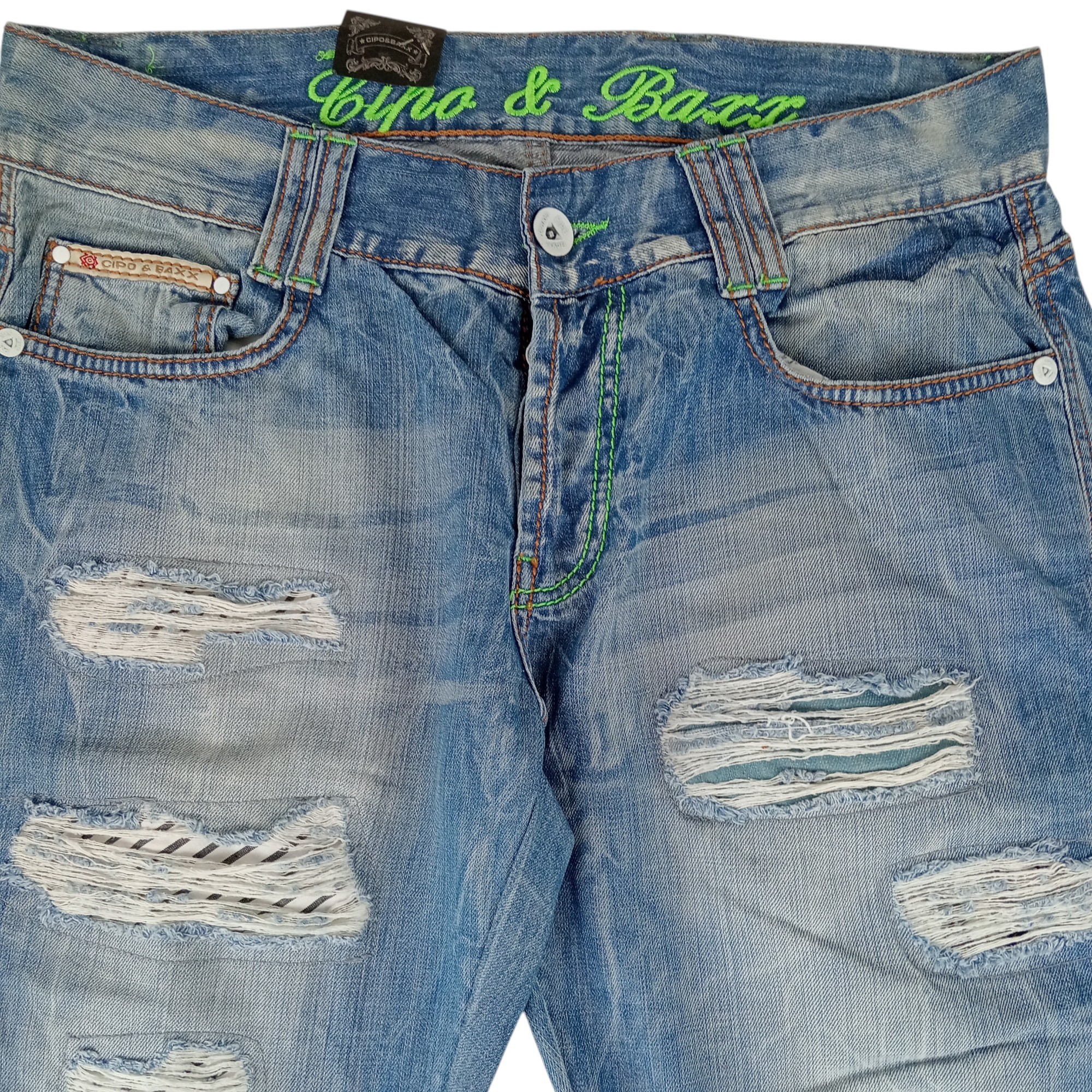 Voir photo 3 de Jean - homme - marque Cipo & Baxx - coupe longue - couleur bleu clair - taille US W33/L32 - FR 42 Jean - homme - marque Cipo & Baxx - coupe longue - couleur bleu clair - taille US W33/L32 - FR 42 Parfait état reconditionné photo 3