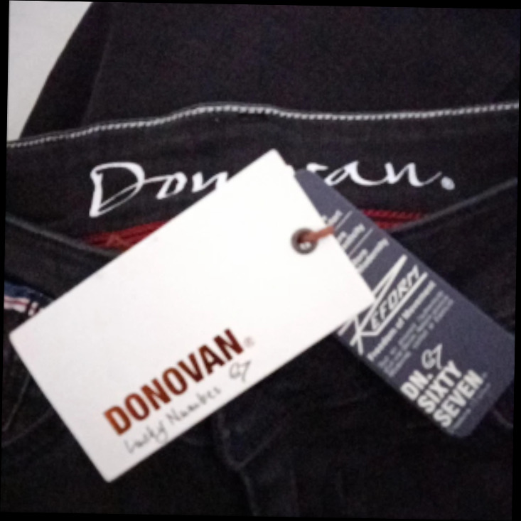 Voir photo 3 de Jean noir Chloé reform Donovan - taille FR 34 Jean noir Chloé reform Donovan - taille FR 34 Parfait état reconditionné photo 3