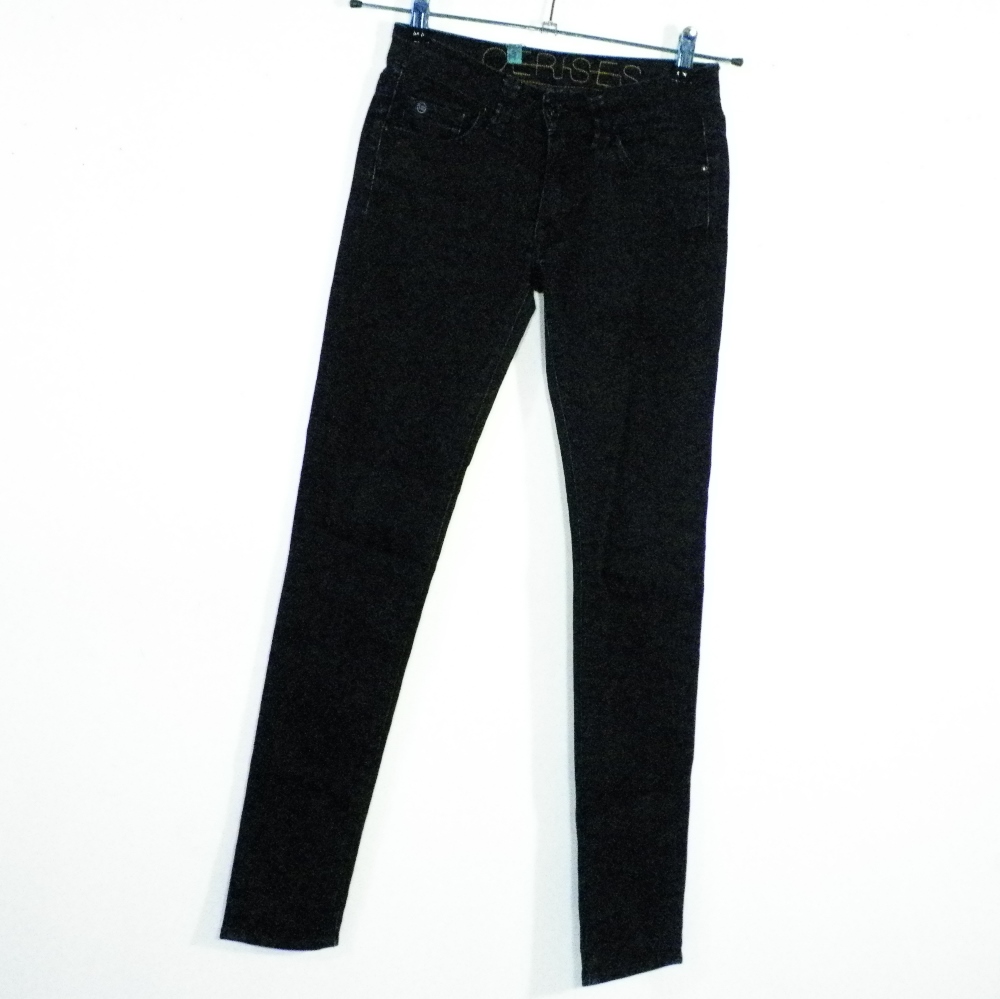 Jean's Femme Bleu Brut LE TEMPS DES CERISES Taille Estimée 32. Bon état - 12,00 € Jean's Femme Bleu Brut LE TEMPS DES CERISES Taille Estimée 32. Bon état reconditionné disponible sur Label Emmaüs