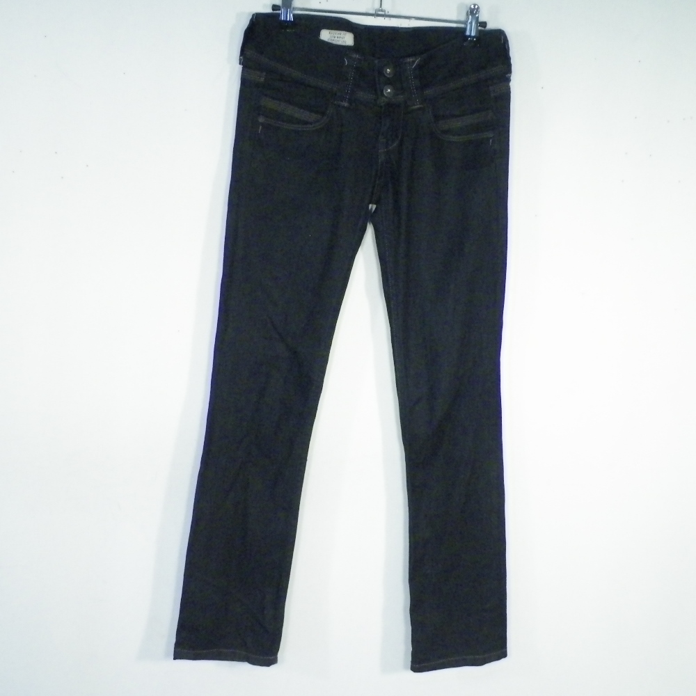 Acheter Jean's Femme Bleu Brut PEPE JEANS Taille Estimée 36. Bon état - 10,50 € Jean's Femme Bleu Brut PEPE JEANS Taille Estimée 36. Bon état reconditionné disponible sur Label Emmaüs