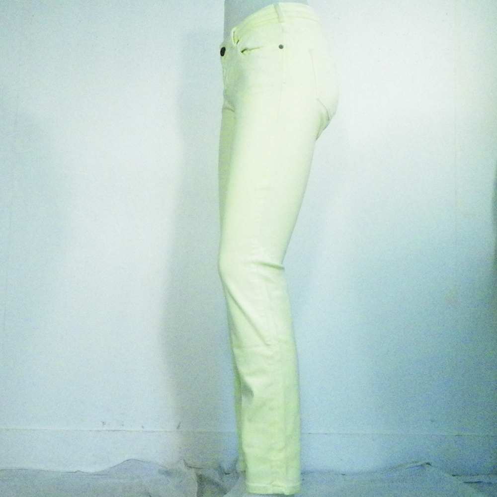 Voir photo 2 de Jean's Femme Jaune MAISON SCOTCH Taille Estimée 36. Jean's Femme Jaune MAISON SCOTCH Taille Estimée 36. Bon état reconditionné photo 2