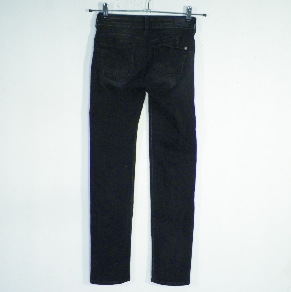 Voir photo 2 de Jean's Femme Noir LE TEMPS DES CERISES Taille Estimée 32. Jean's Femme Noir LE TEMPS DES CERISES Taille Estimée 32. Bon état reconditionné photo 2