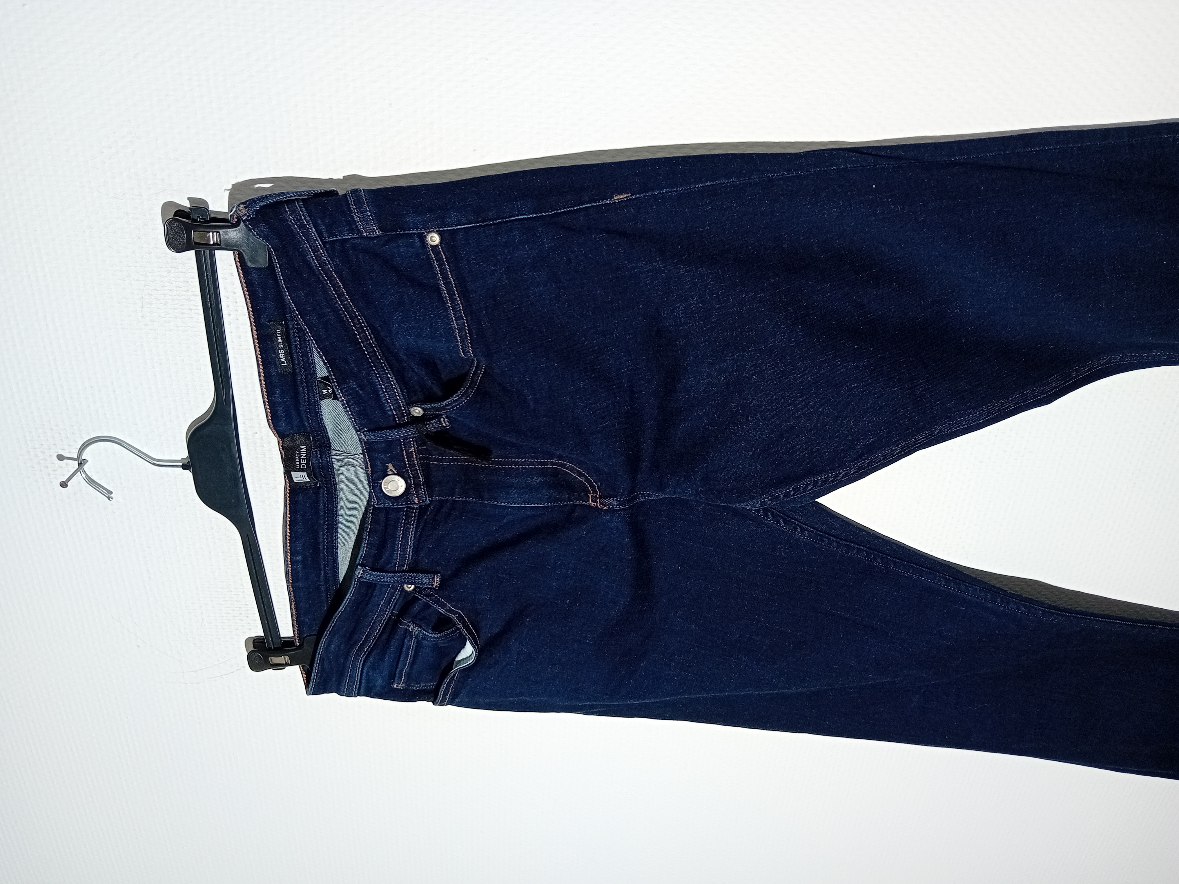 Voir photo 4 de Jean Slim Bleu Liberty Denim Lars Slim W34 L34 (T3679) Jean Slim Bleu Liberty Denim Lars Slim W34 L34 (T3679) Très bon état reconditionné photo 4