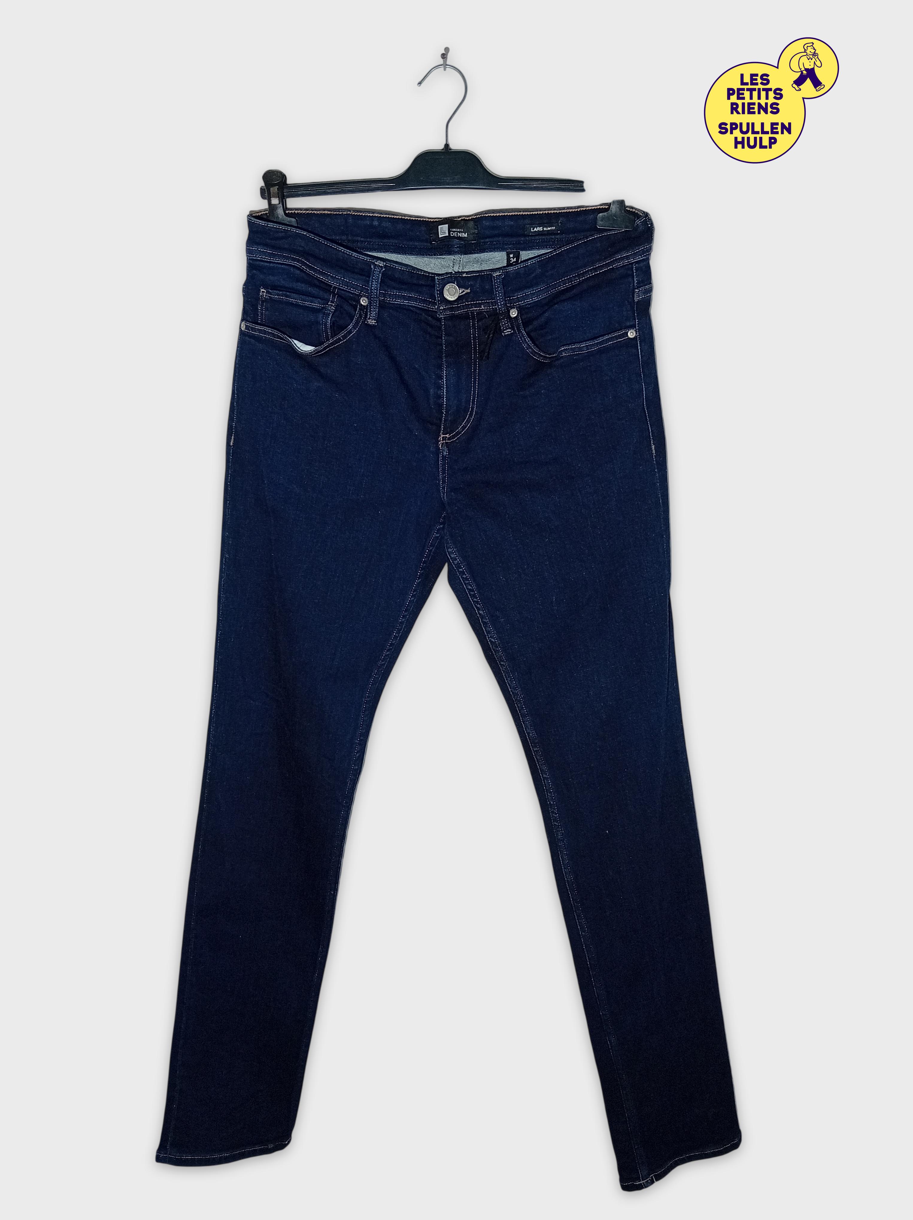 Acheter Jean Slim Bleu Liberty Denim Lars Slim W34 L34 (T3679) Très bon état - 10,00 € Jean Slim Bleu Liberty Denim Lars Slim W34 L34 (T3679) Très bon état reconditionné disponible sur Label Emmaüs