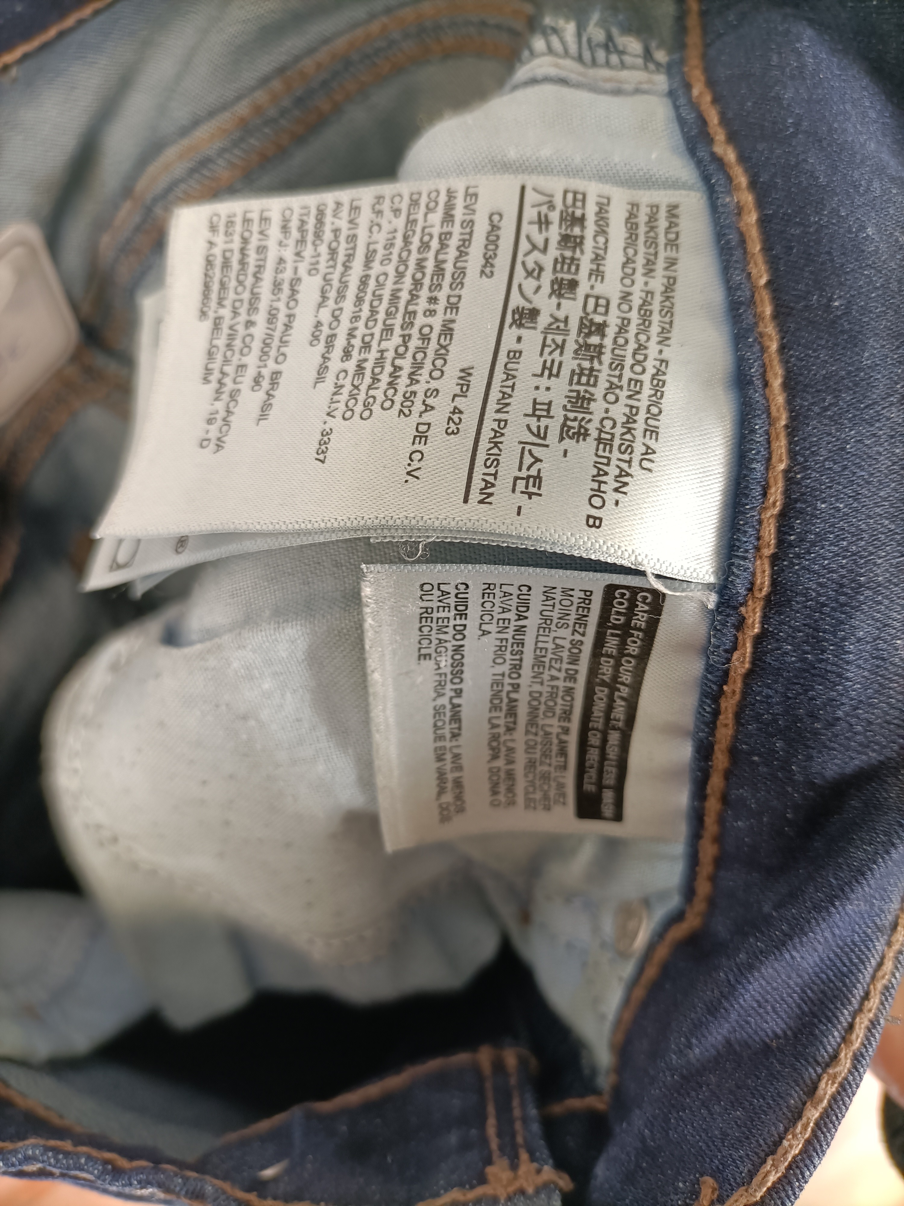 Voir photo 7 de Jean slim Levi’s shaping skinny denim bleu taille M Jean slim Levi’s shaping skinny denim bleu taille M Parfait état reconditionné photo 7